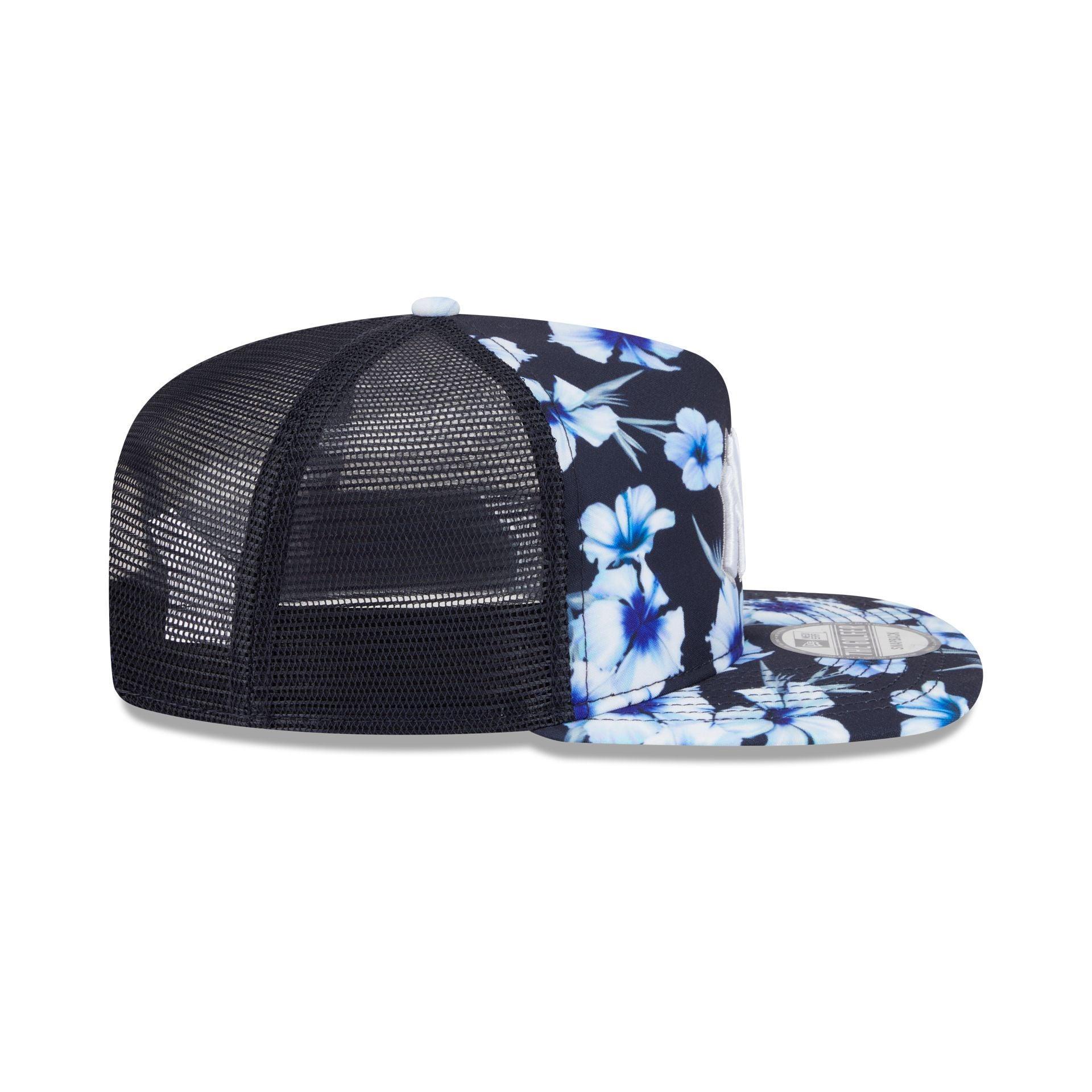 New York Yankees Pattern Golfer Trucker Hat Male Product Image