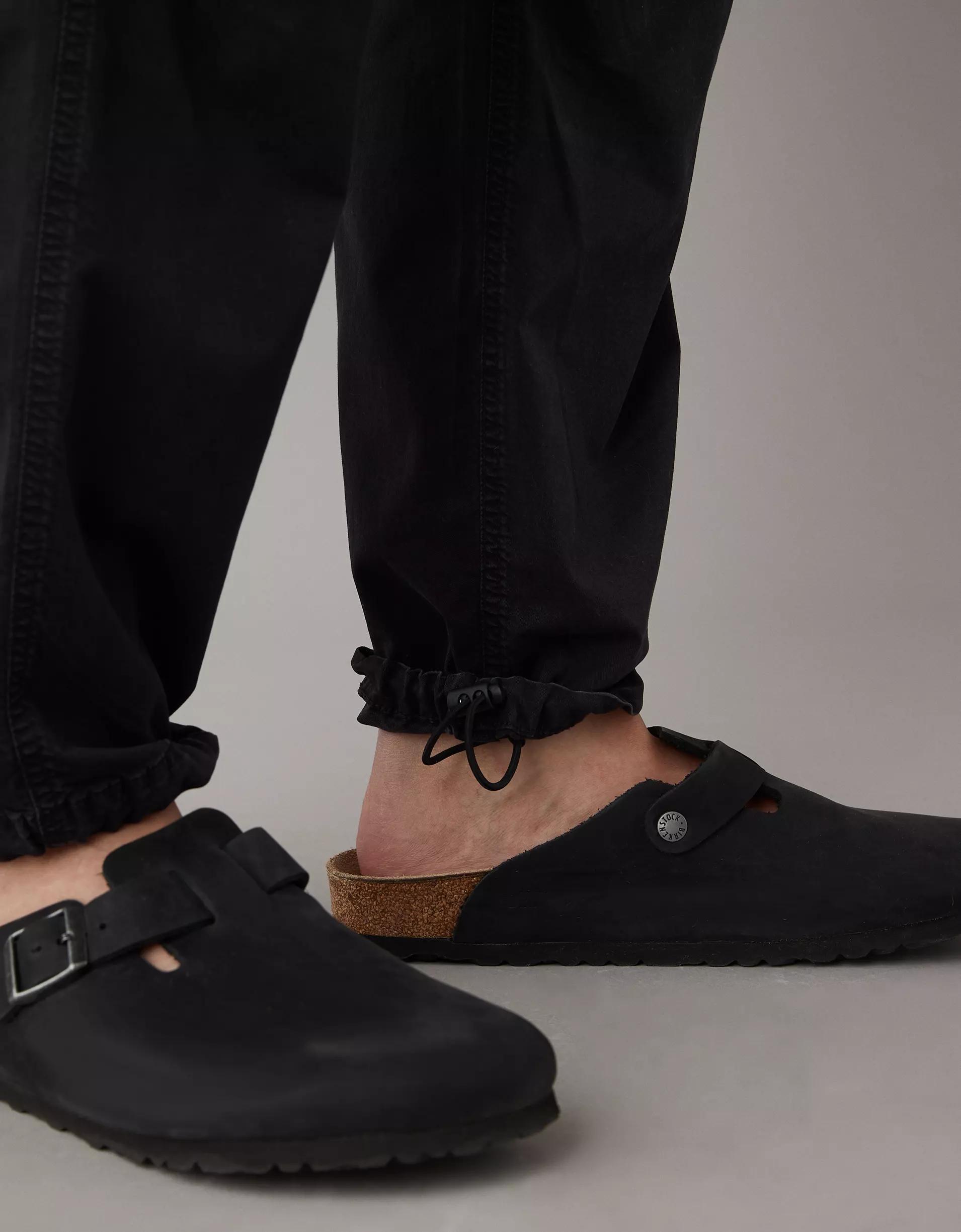 AE Relaxed Pant Product Image