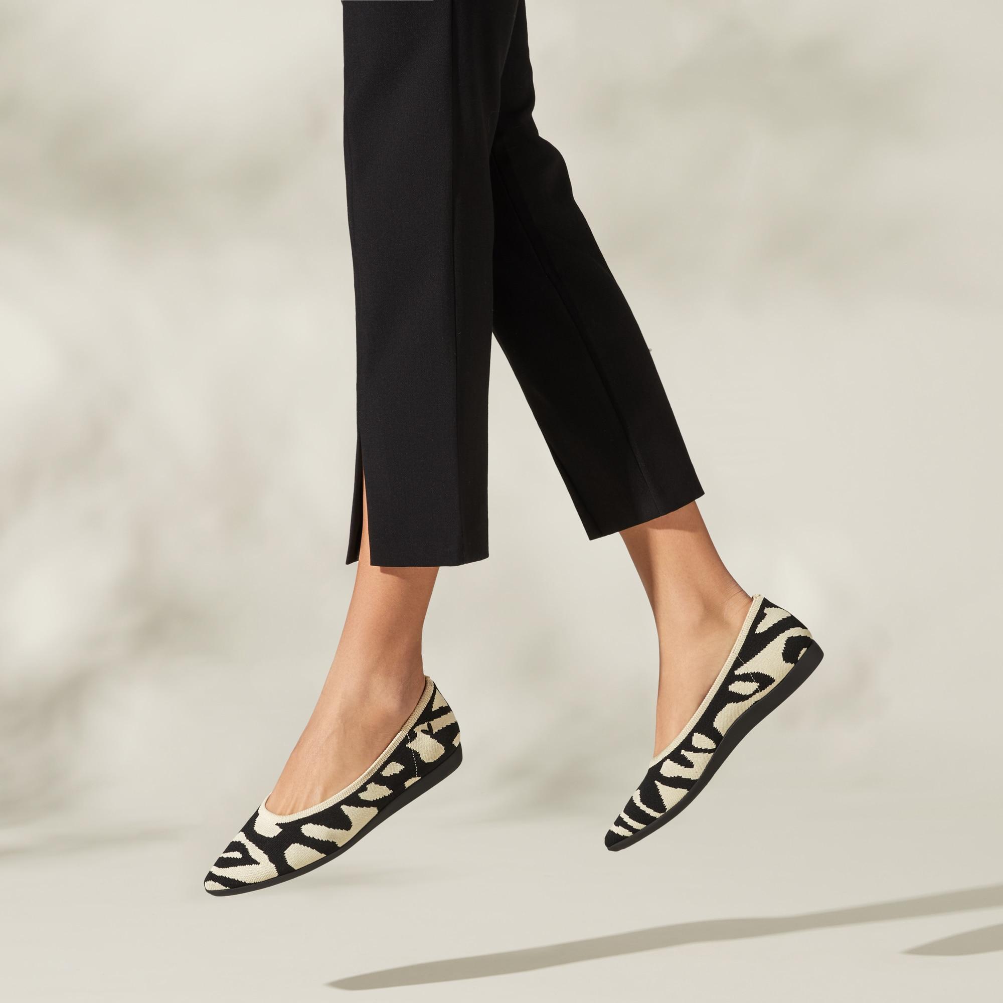 Lightweight Pointed-Ballet Flats (Aria Walker) Product Image