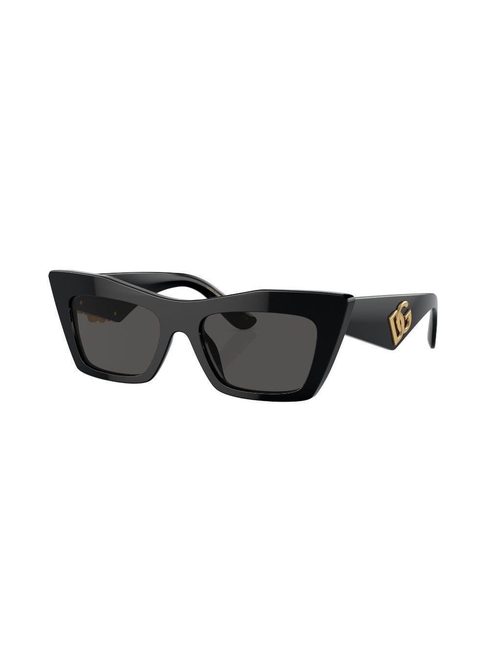 DOLCE & GABBANA Tinted Cat-eye Sunglasses In Schwarz Product Image