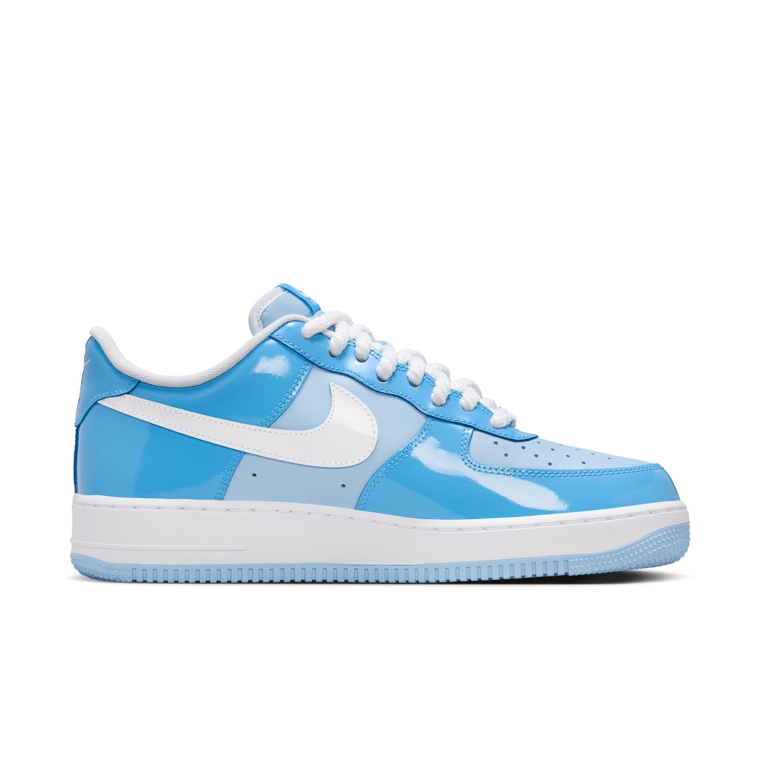 Nike Men's Air Force 1 '07 LV8 Shoes Product Image