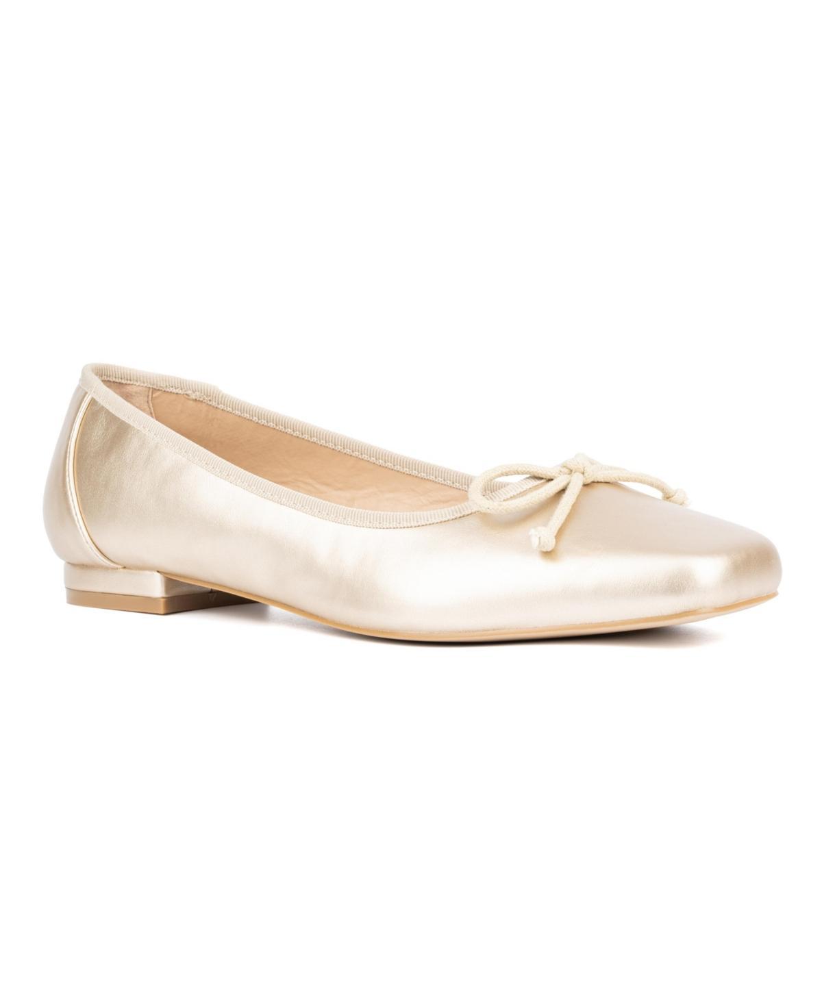 Fashion to Figure Fawn Womens Ballet Flats Product Image