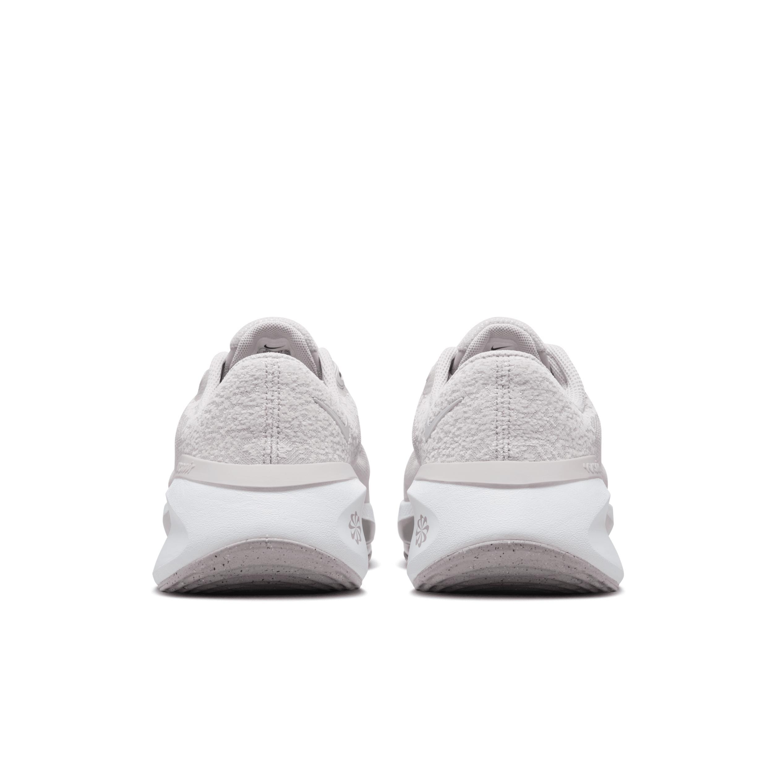 Nike Women's Versair Workout Shoes Product Image