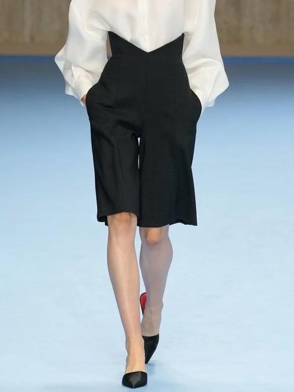 Loose Pockets Solid Color Shorts Bottoms Product Image