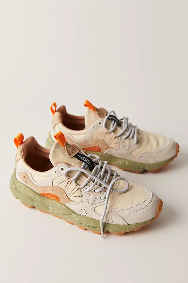 Ryn Sneakers Product Image