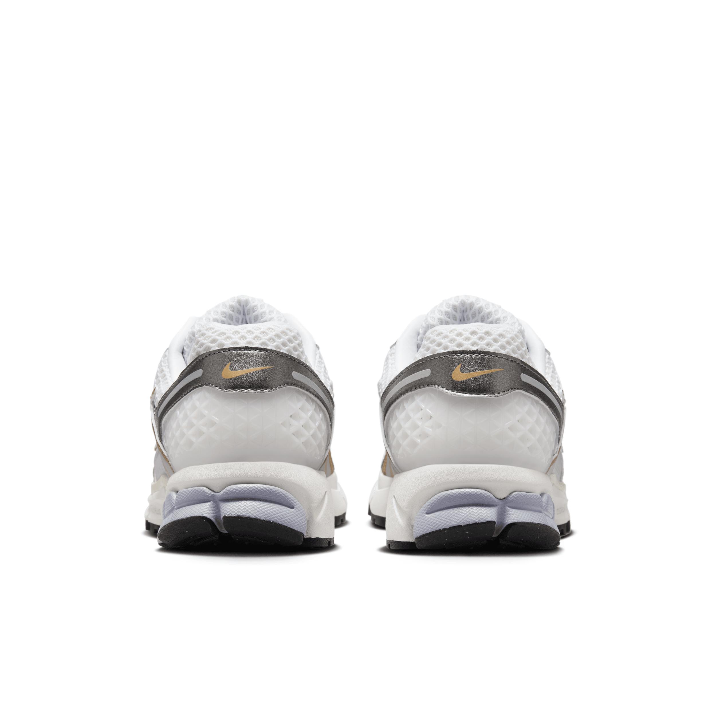 Nike Zoom Vomero 5 Men's Shoes Product Image