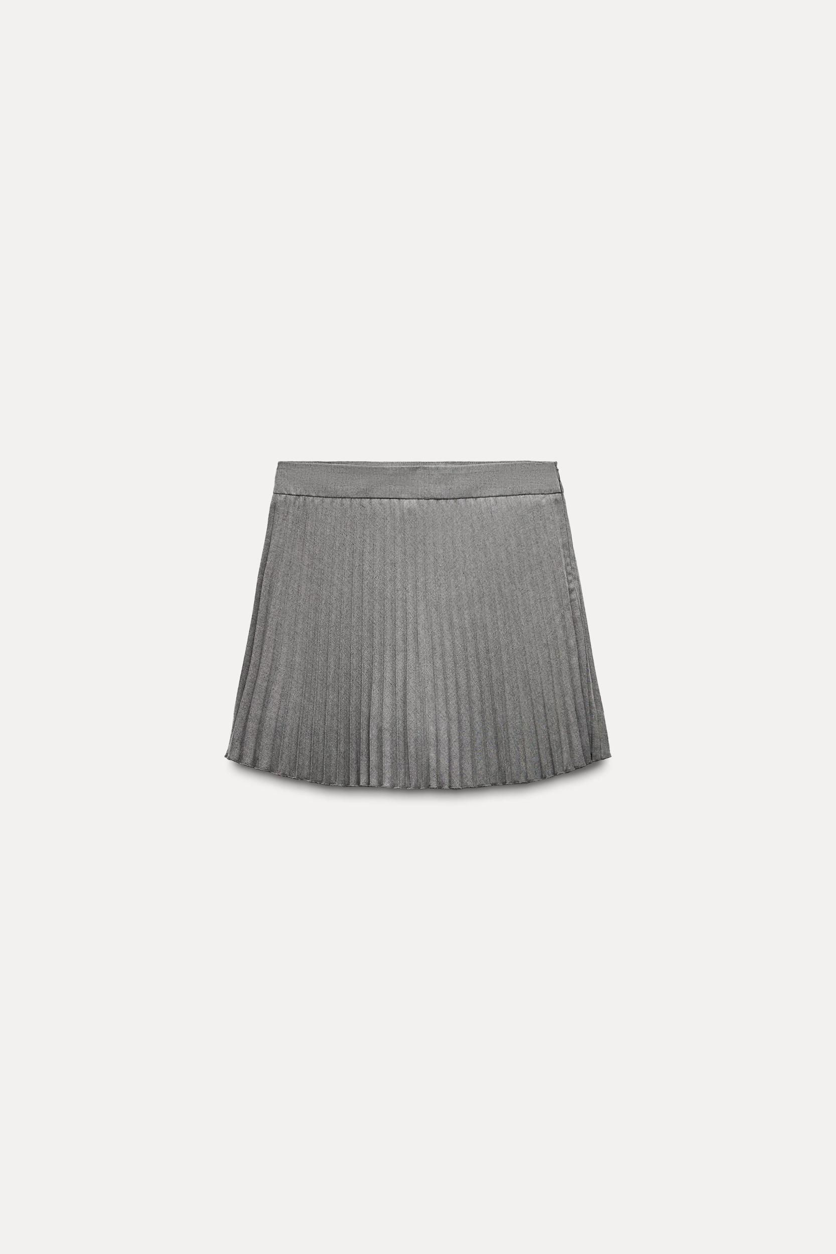 PLEATED SKORT Product Image