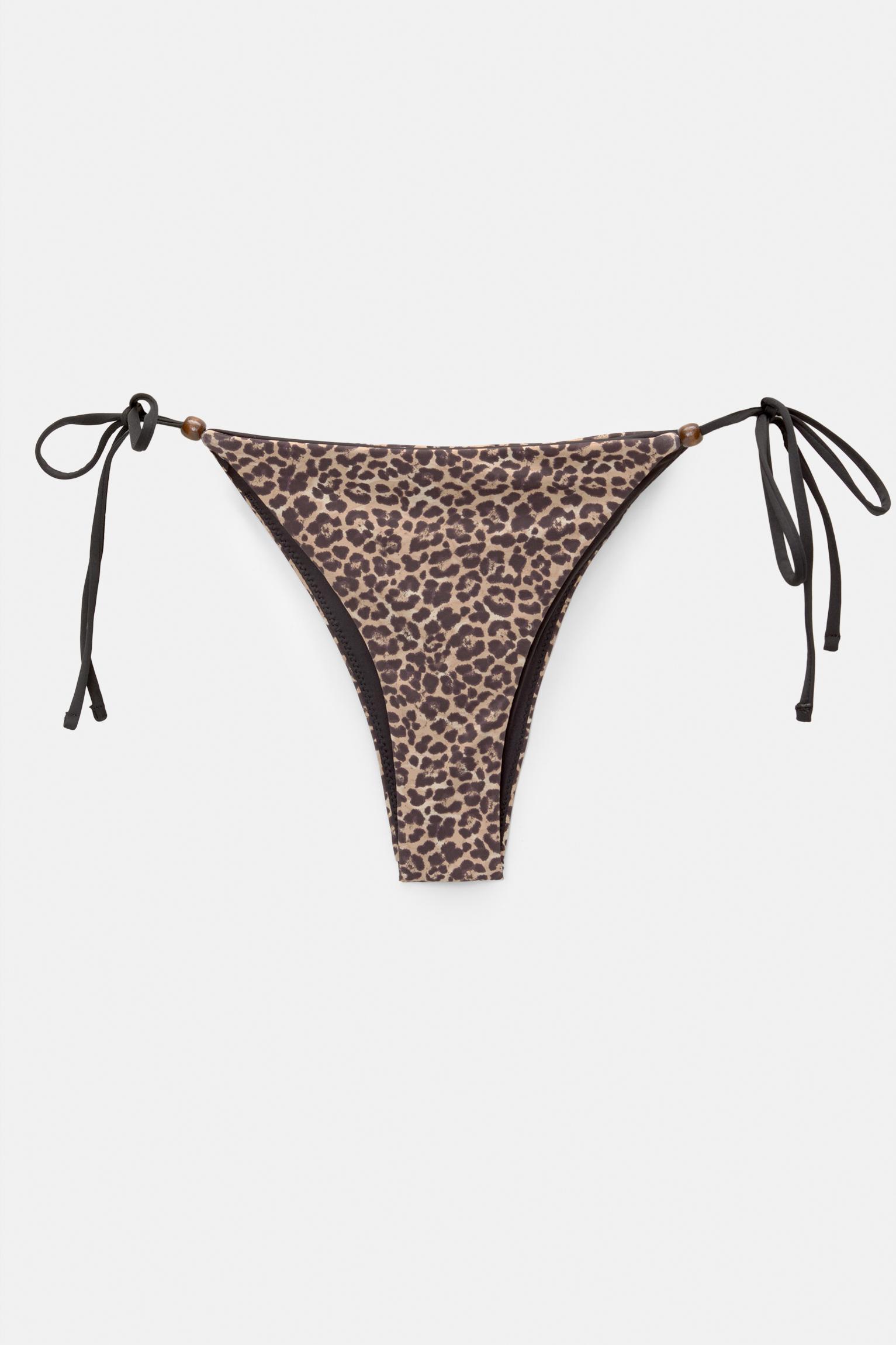 Leopard print bikini bottoms Product Image