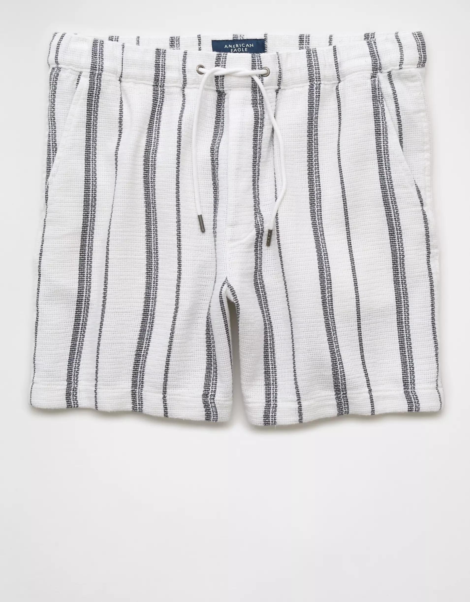 AE 7" Lived-In Trekker Short Product Image