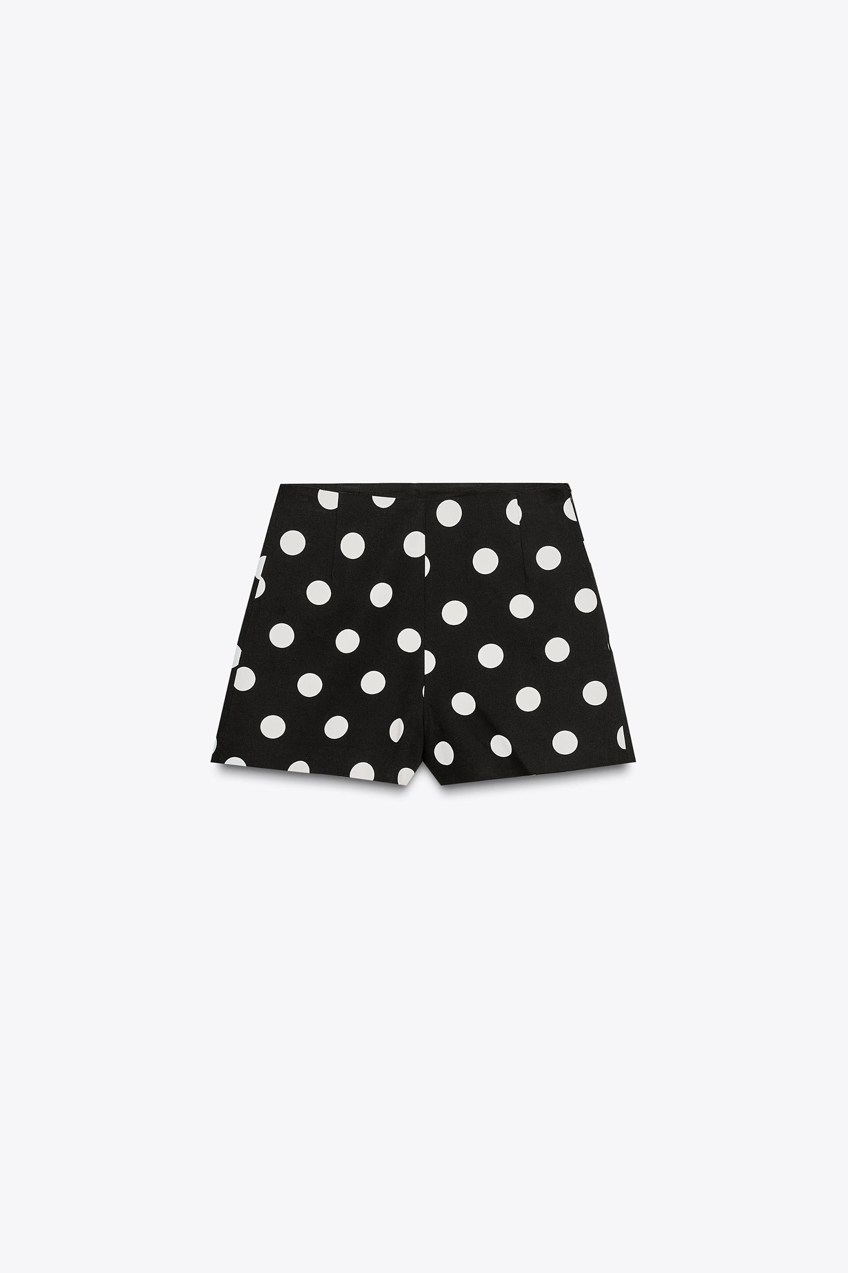 HIGH-WAISTED SHORTS Product Image