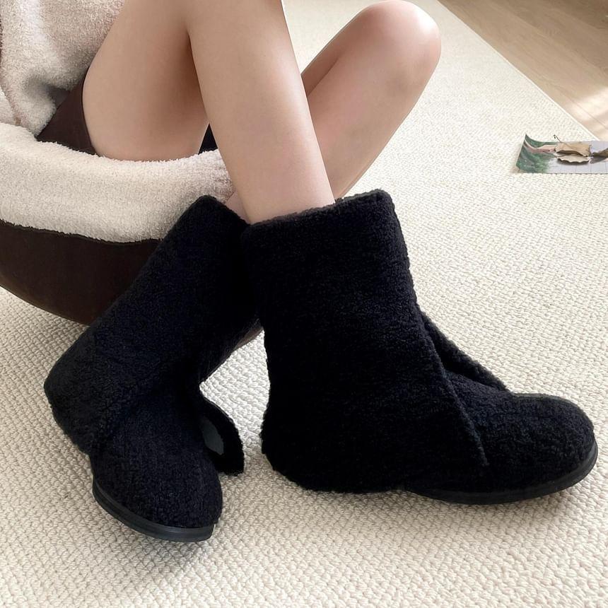 Low Heel Plain Fleece Short Boots Product Image