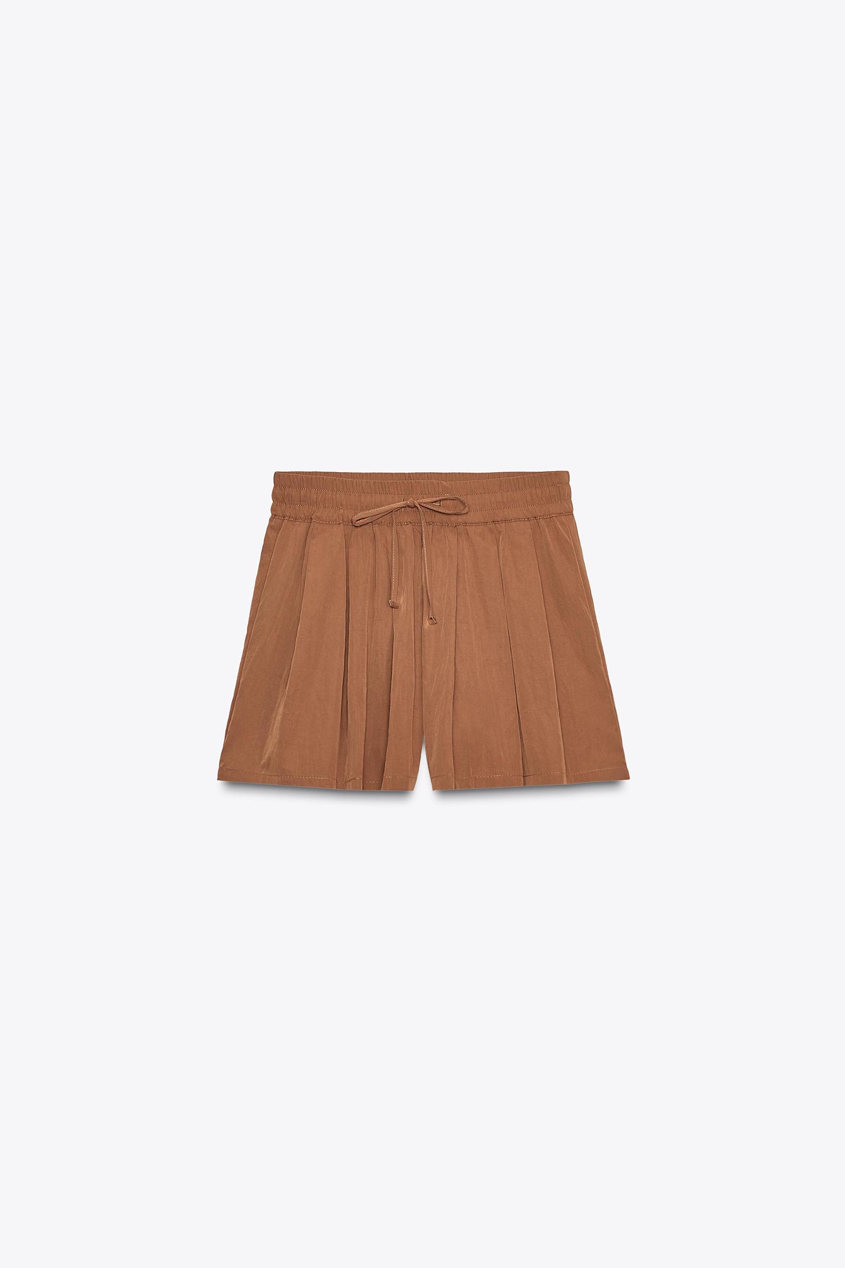 ELASTIC WAIST SHORTS Product Image