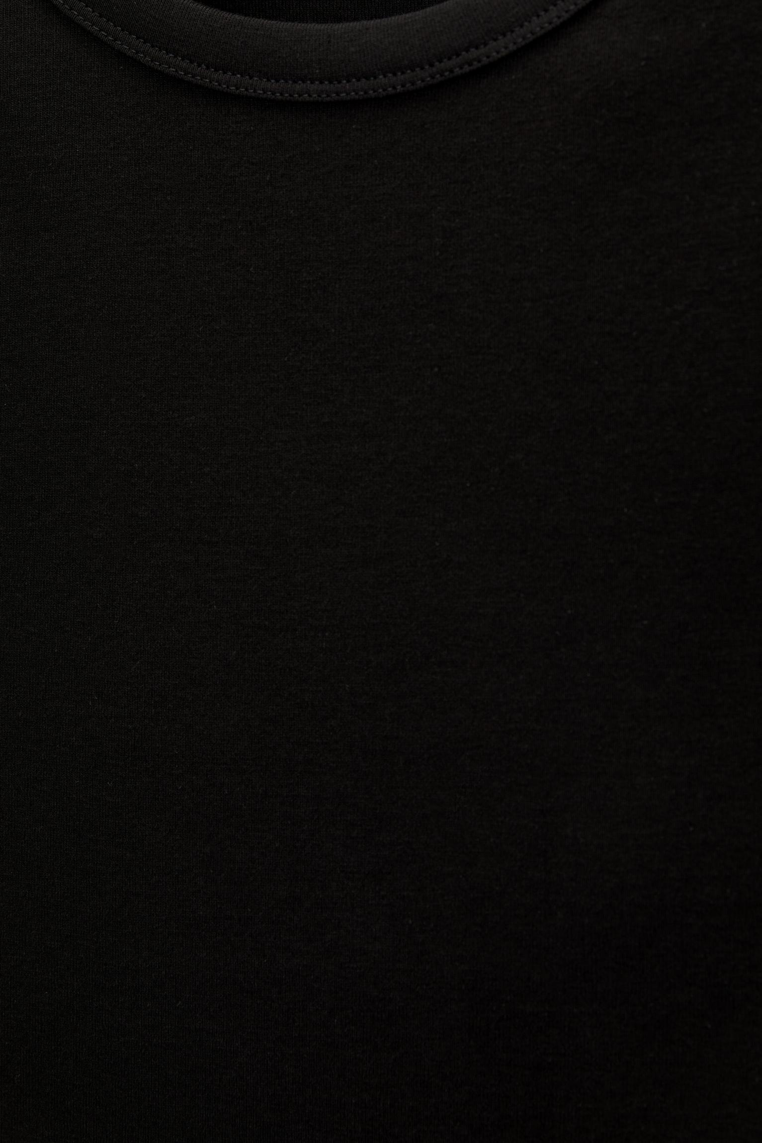 Basic fitted T-shirt Product Image