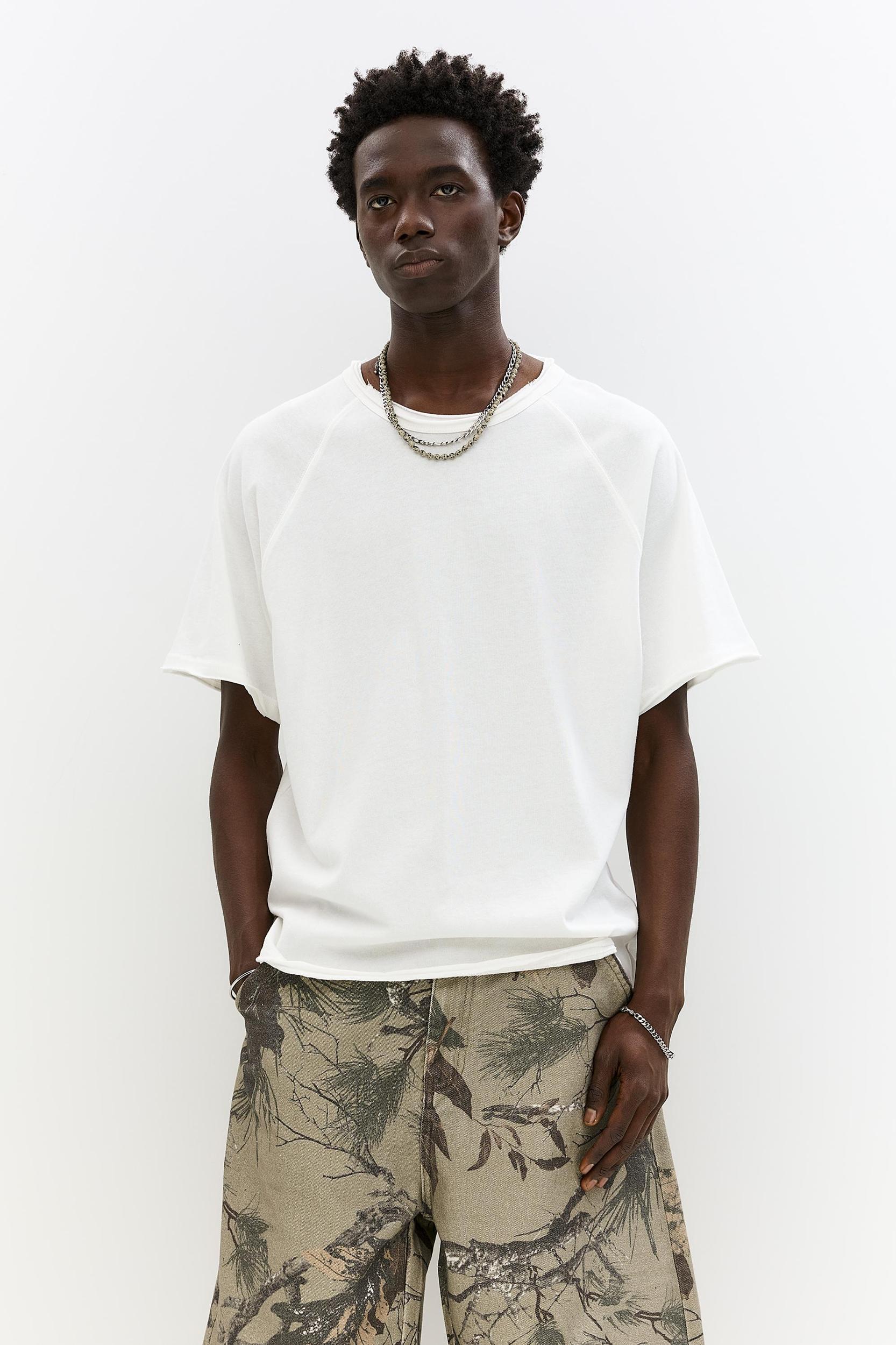 Short sleeve T-shirt with piping Product Image