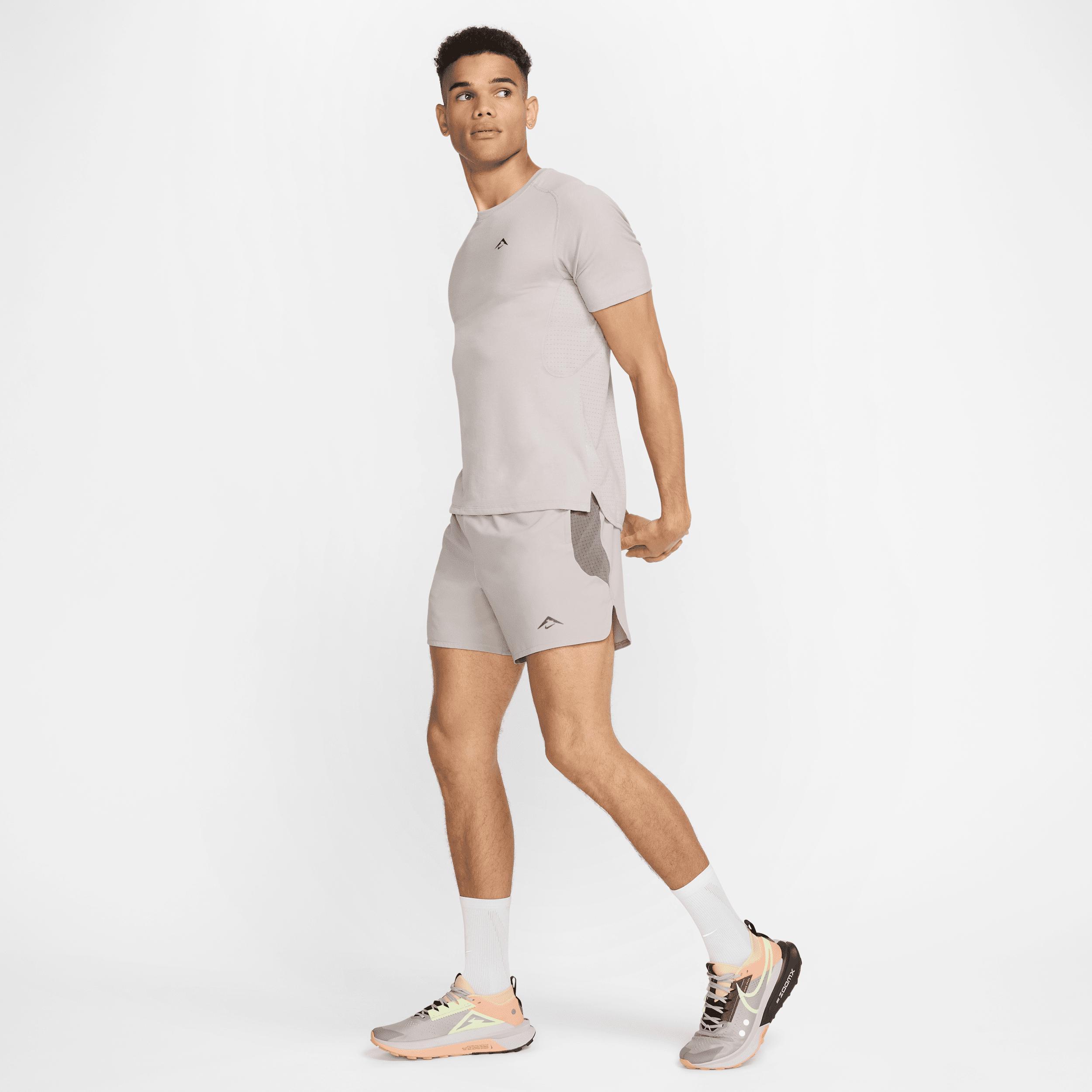 Nike Men's Trail Dri-FIT 6" Brief-Lined Running Shorts Product Image