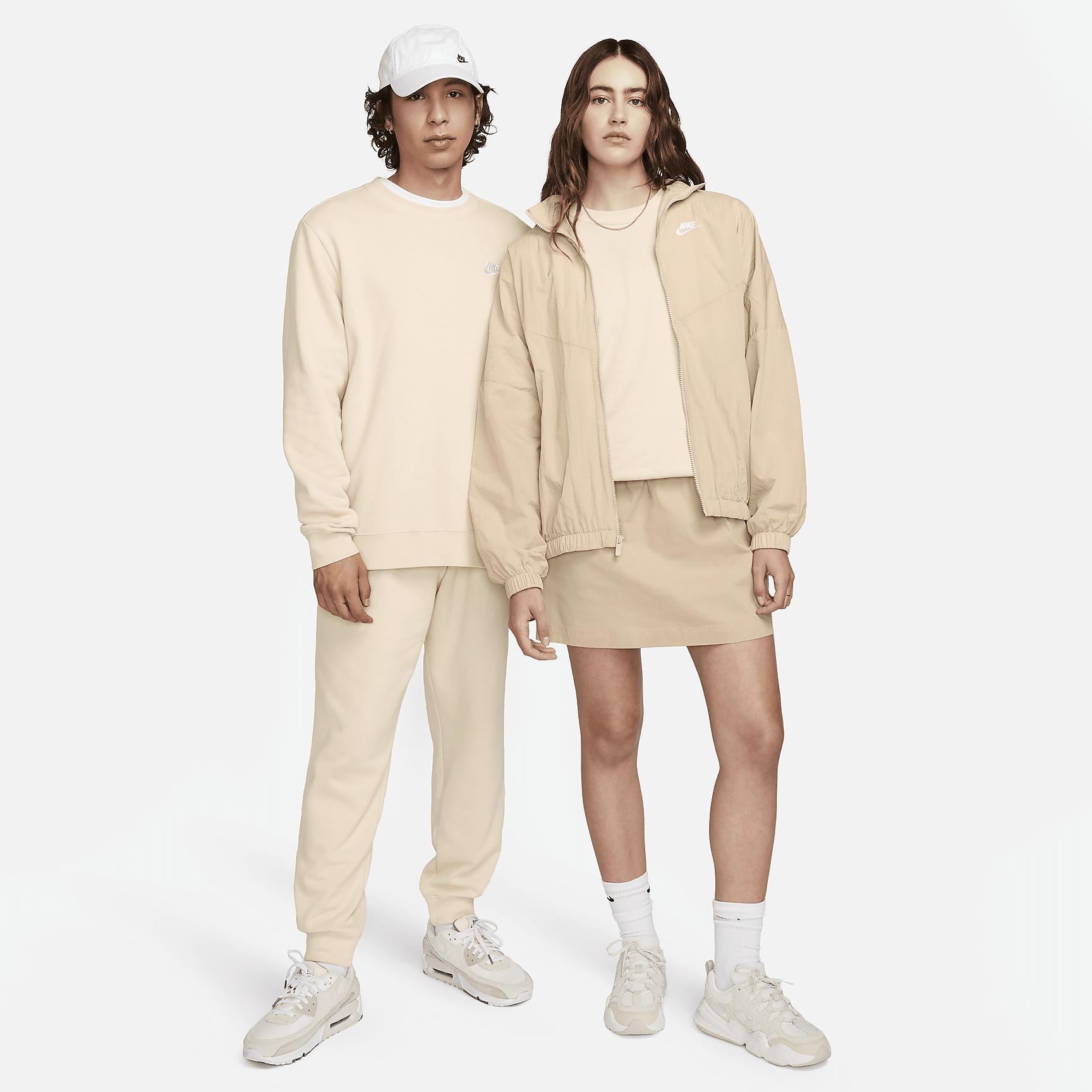 Womens Nike Sportswear Club Fleece Crew-Neck Sweatshirt | DQ5473-126 Product Image