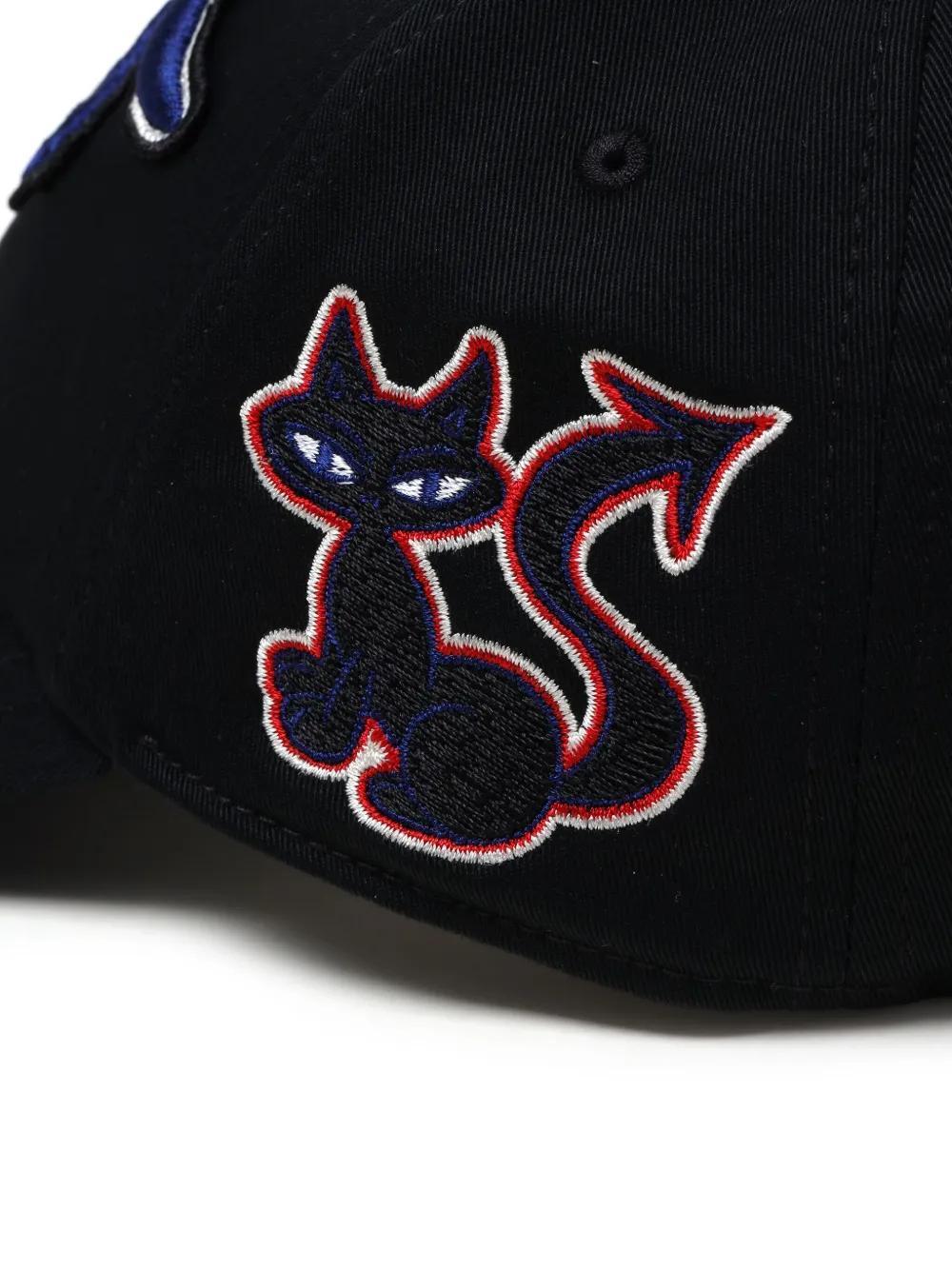 logo-appliqué baseball cap Product Image