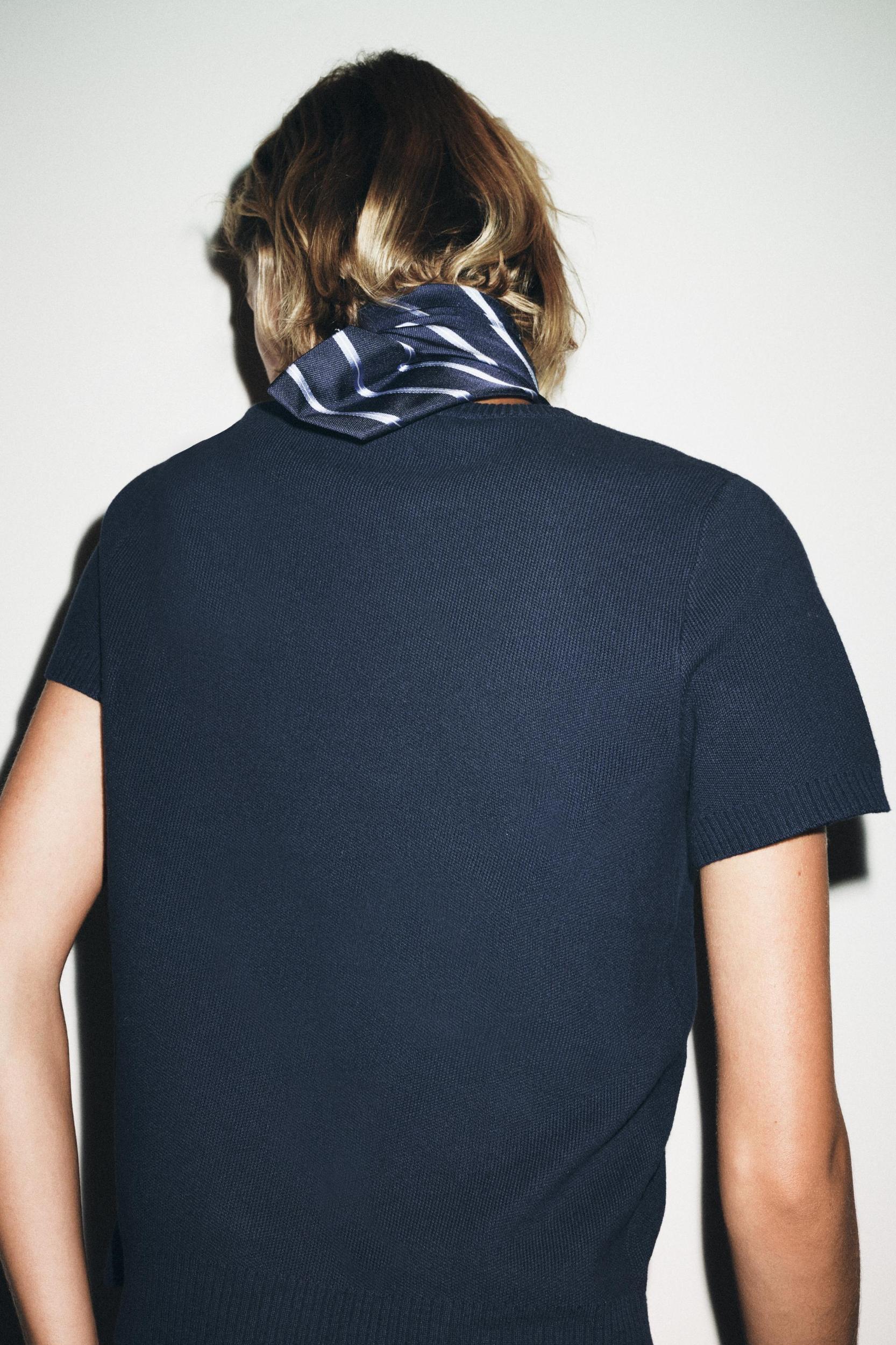 SHORT SLEEVE BASIC KNIT TOP Product Image