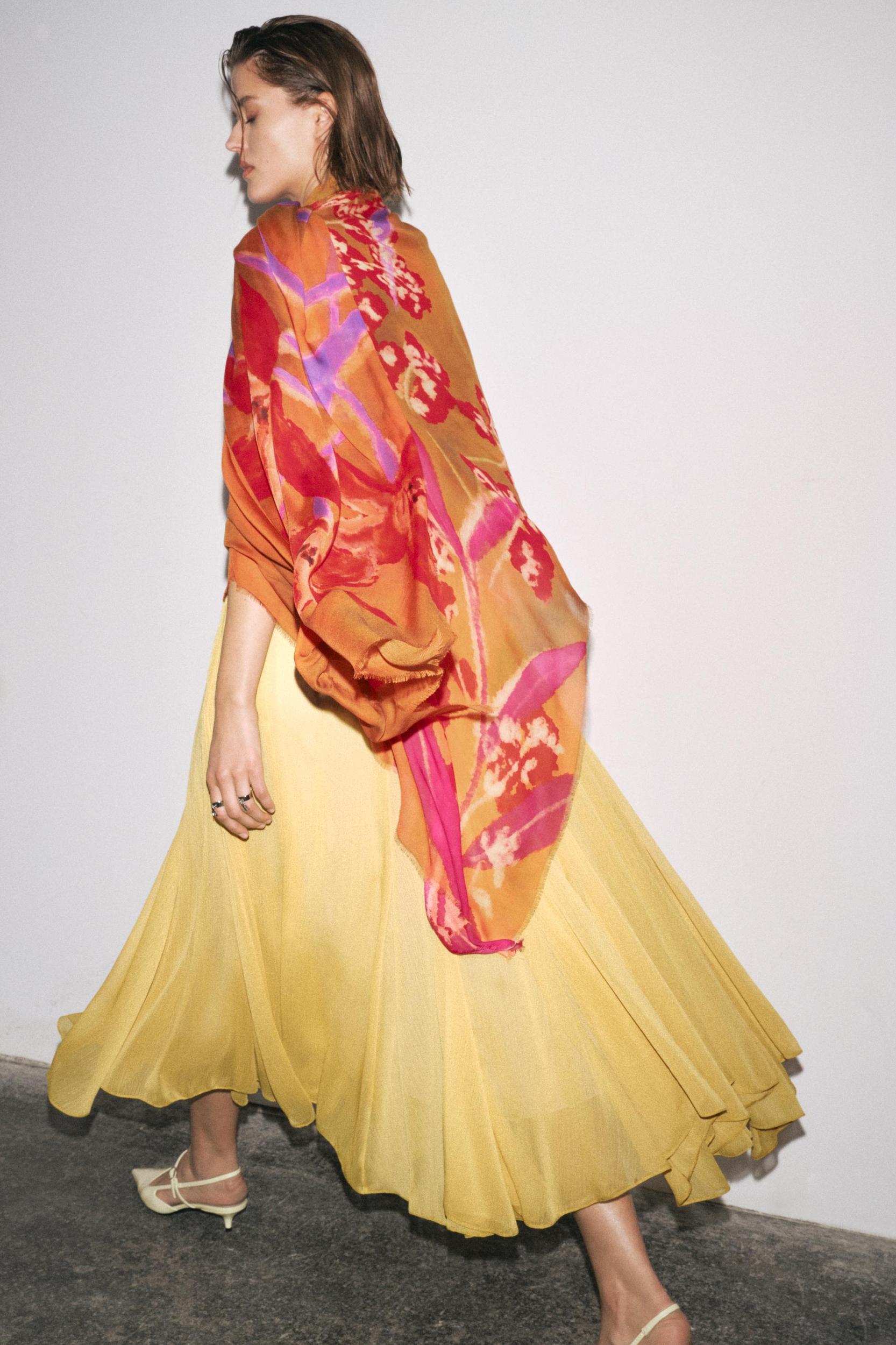 FLORAL PRINT MODAL SCARF Product Image