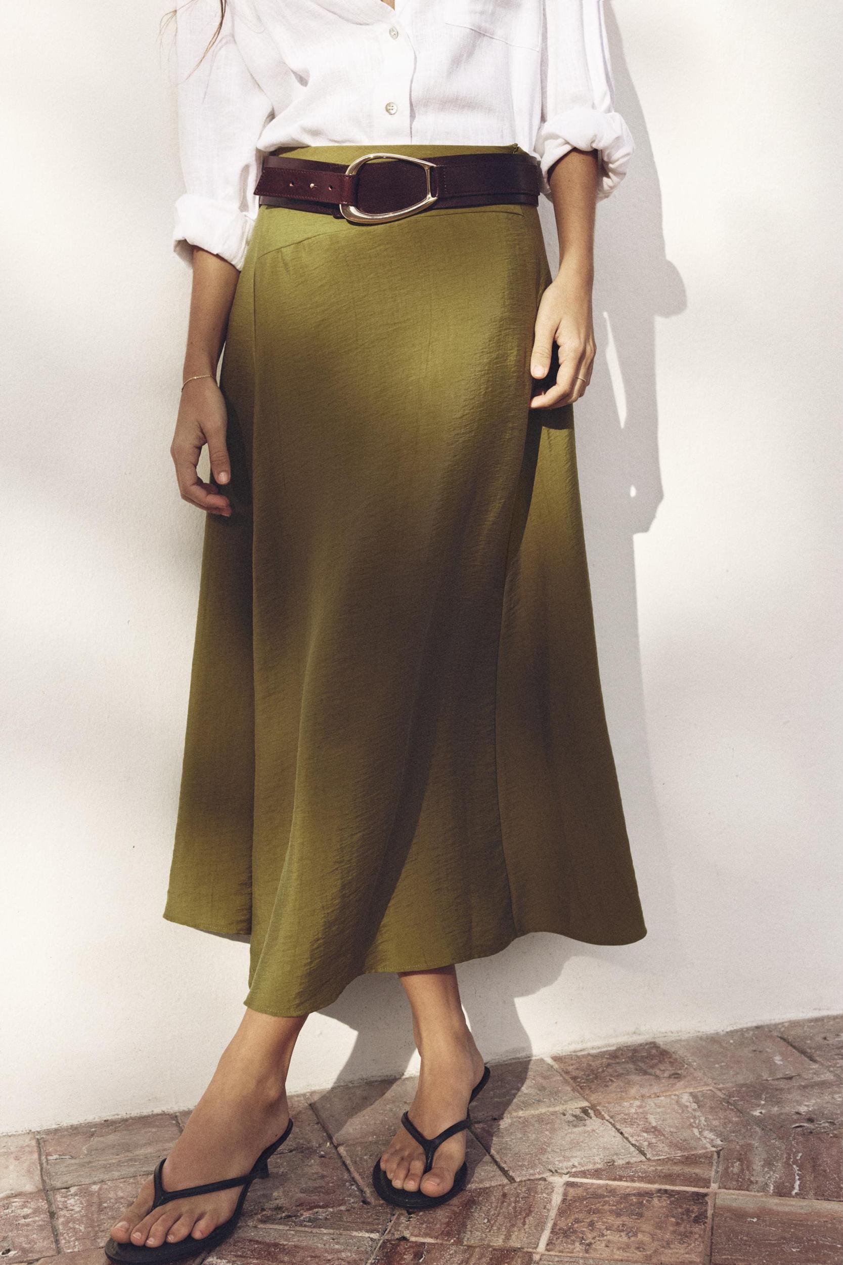 ASYMMETRIC MIDI SKIRT Product Image