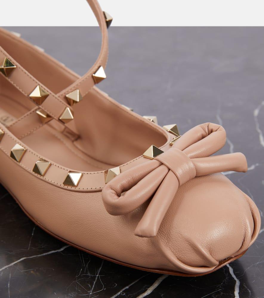 VALENTINO GARAVANI Rockstud Satin Ballerina Flats In Rose Cannelle Product Image