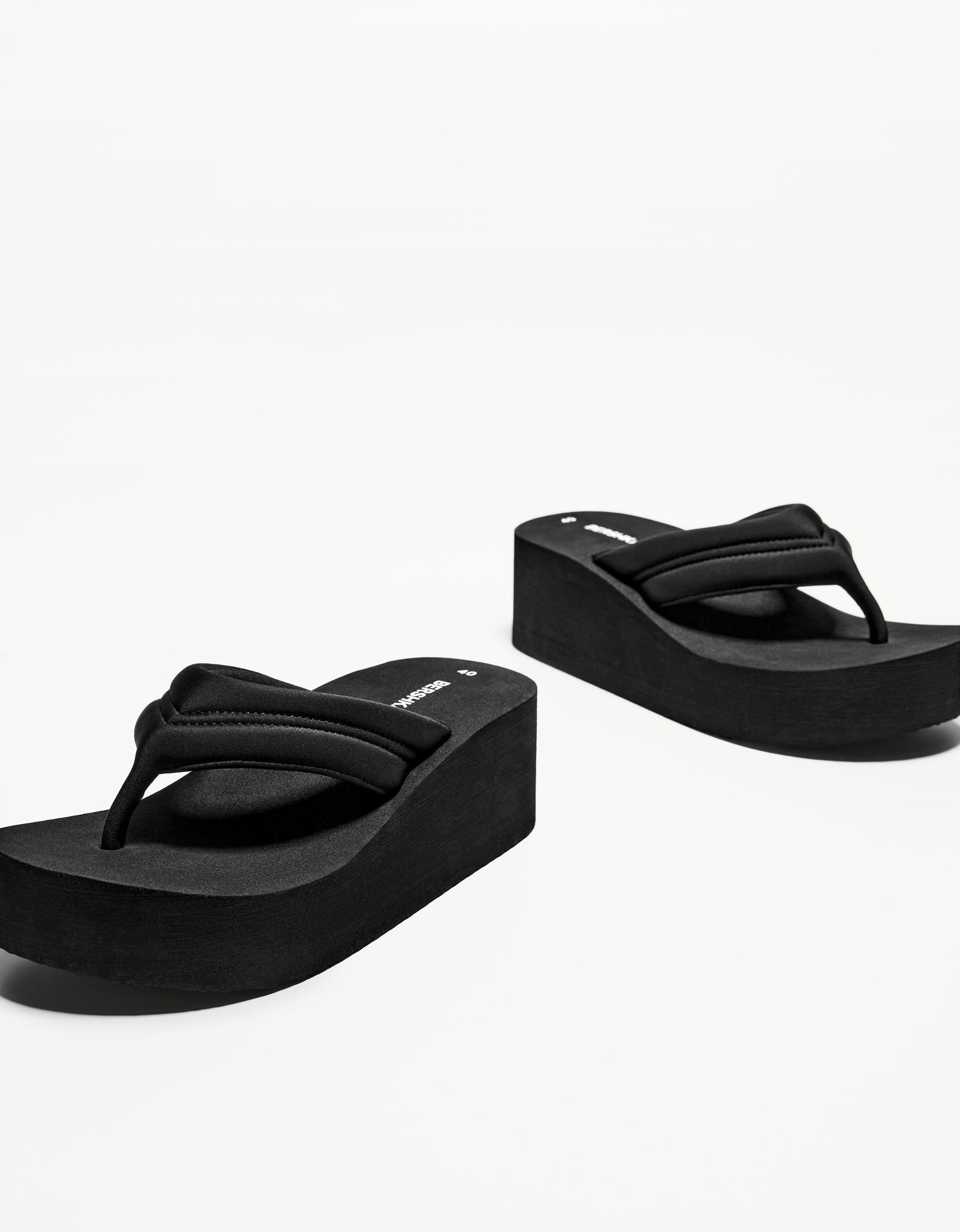 Quilted platform sandals Product Image