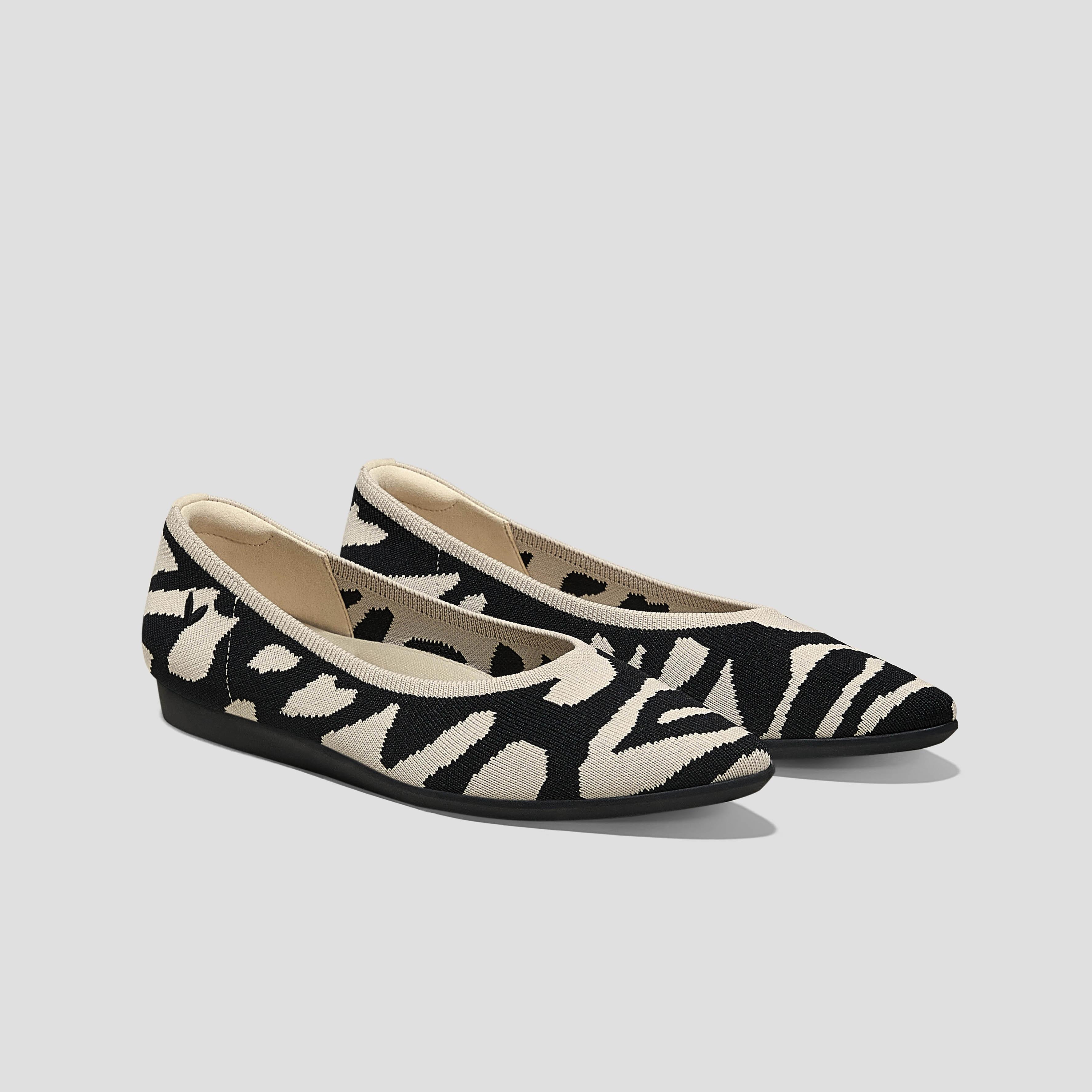 Lightweight Pointed-Ballet Flats (Aria Walker) Product Image