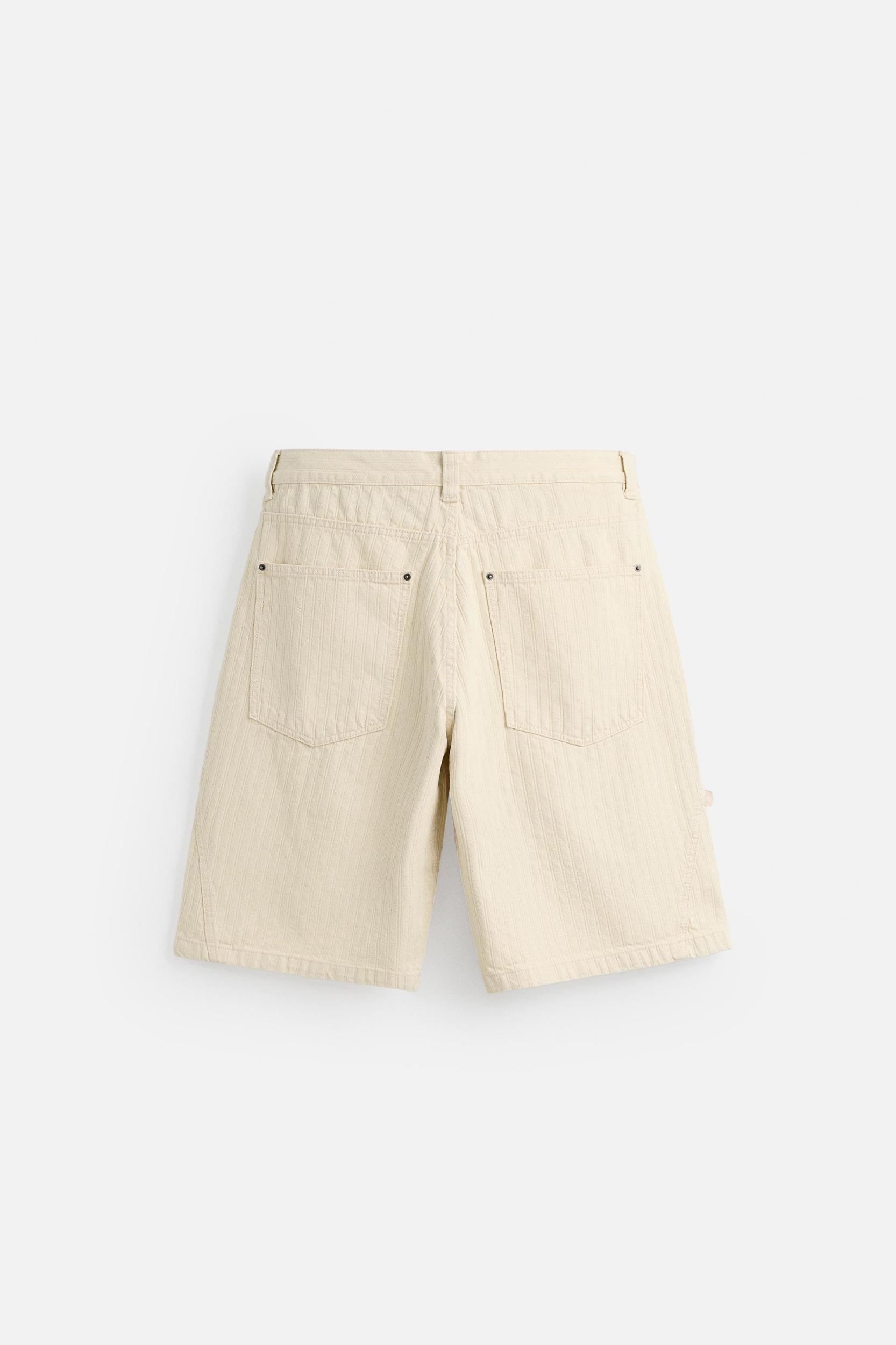 TEXTURED STRIPED SHORTS Product Image