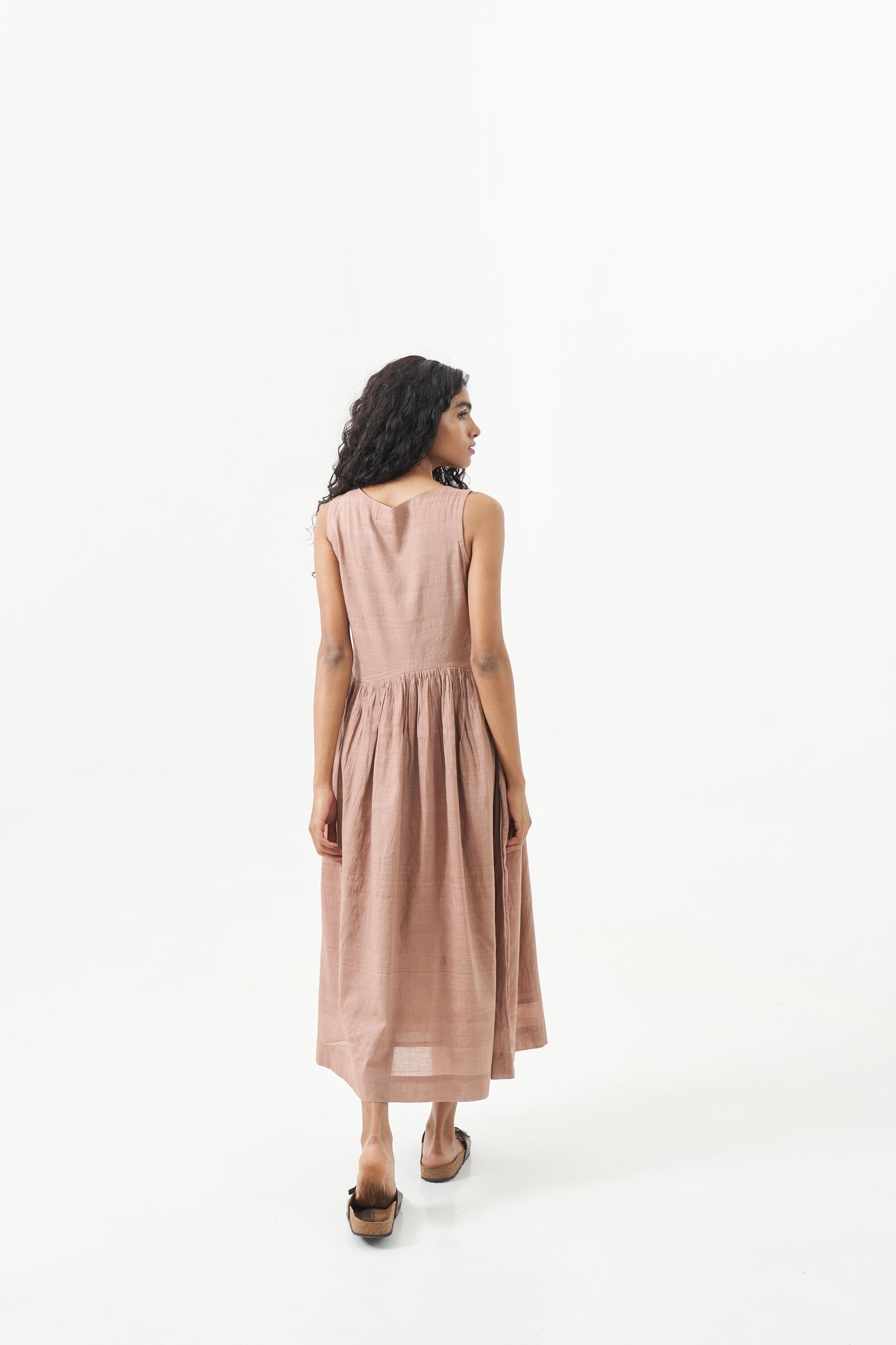 The Garnet Pink midi Dress Product Image