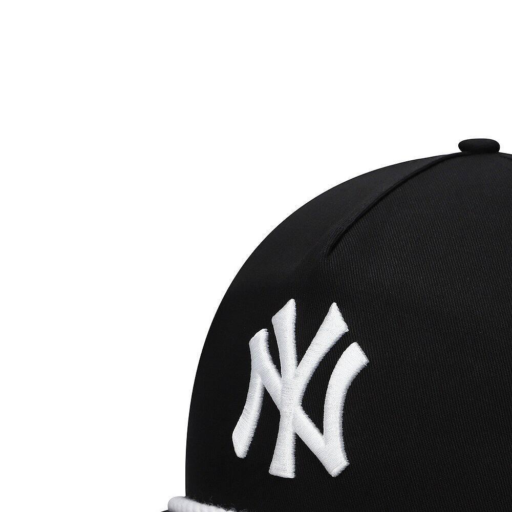 Men's New Era Black New York Yankees Golfer Snapback Hat Product Image