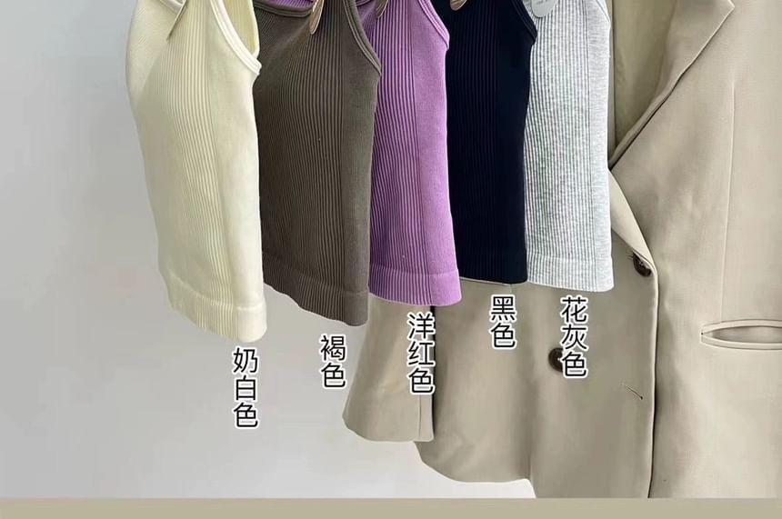 Scoop Neck Plain Ribbed Tank Top Product Image