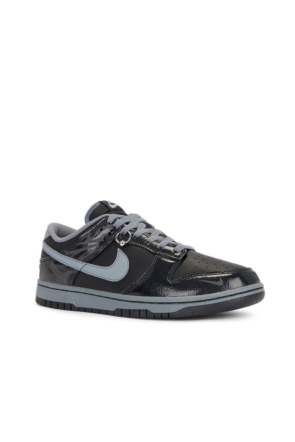 Dunk Low Retro Qs Sneakers Nike Product Image