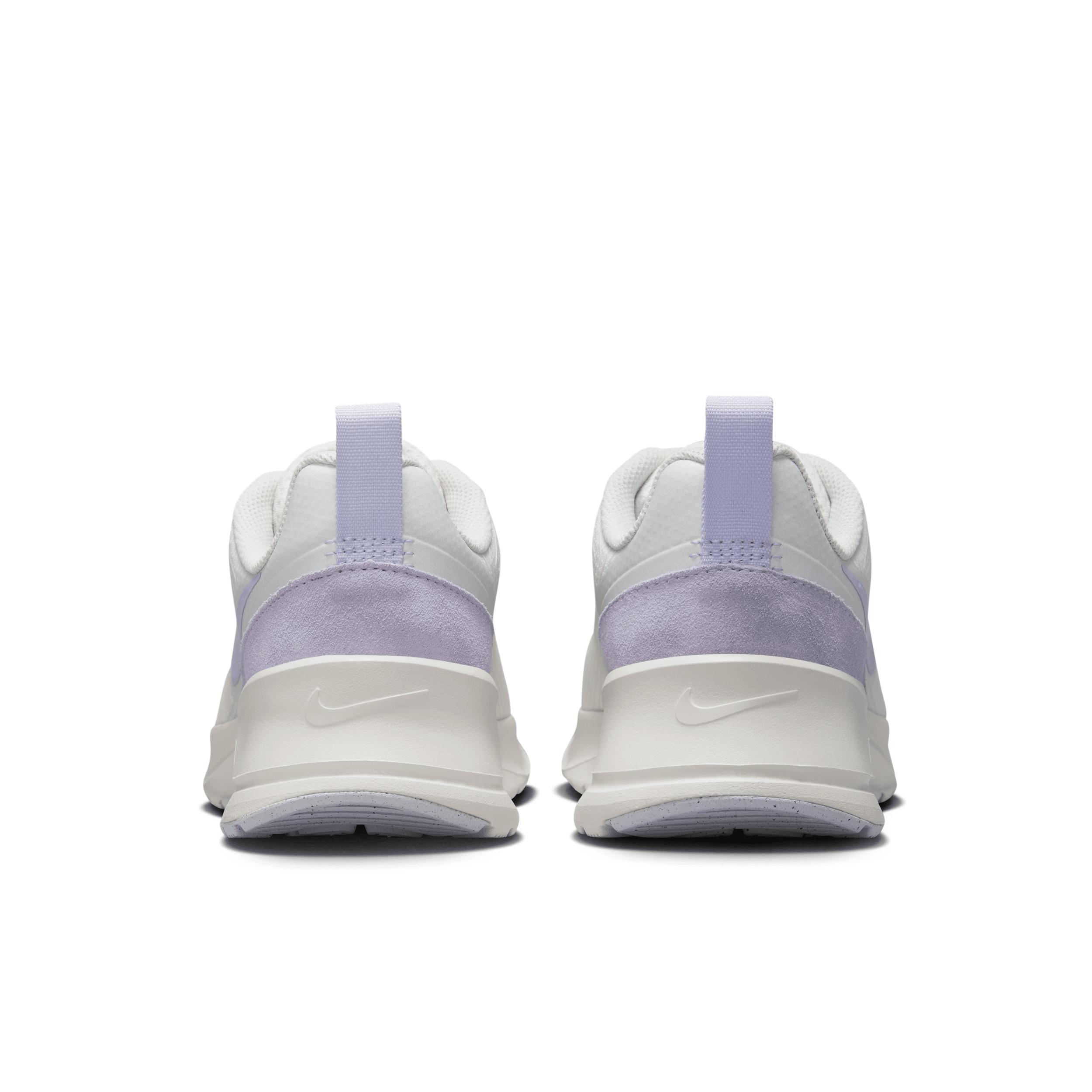 Nike Women's Air Max Nuaxis SE Shoes Product Image