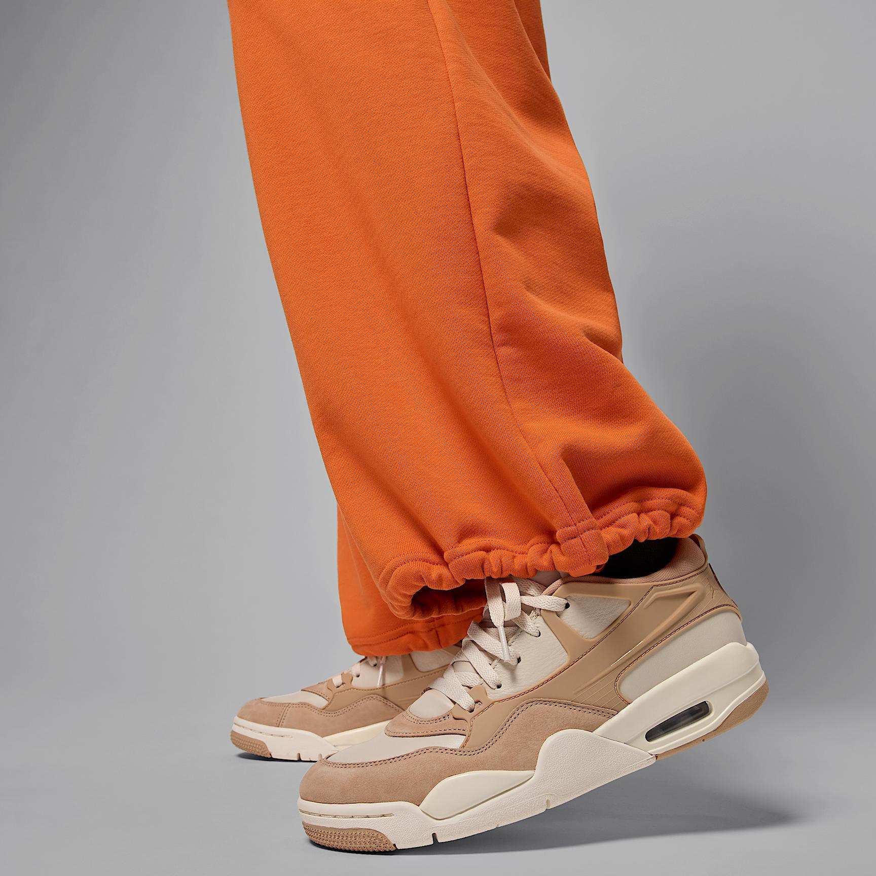 Jordan Flight Fleece Women's French Terry Open-Hem Pants Product Image
