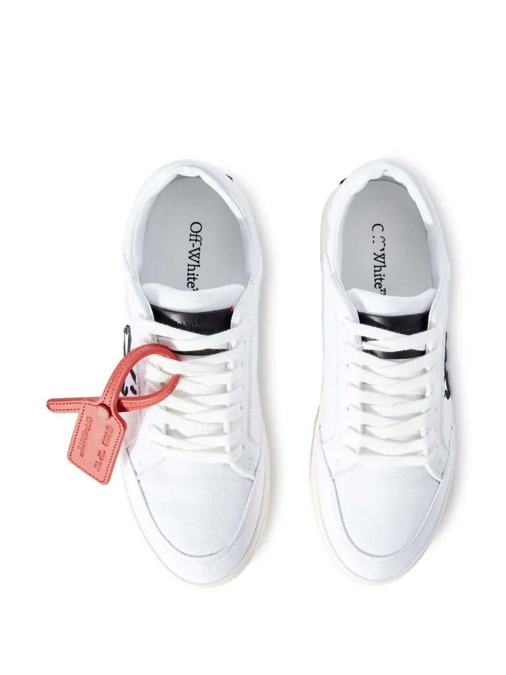New Low Vulcanized canvas sneakers Product Image