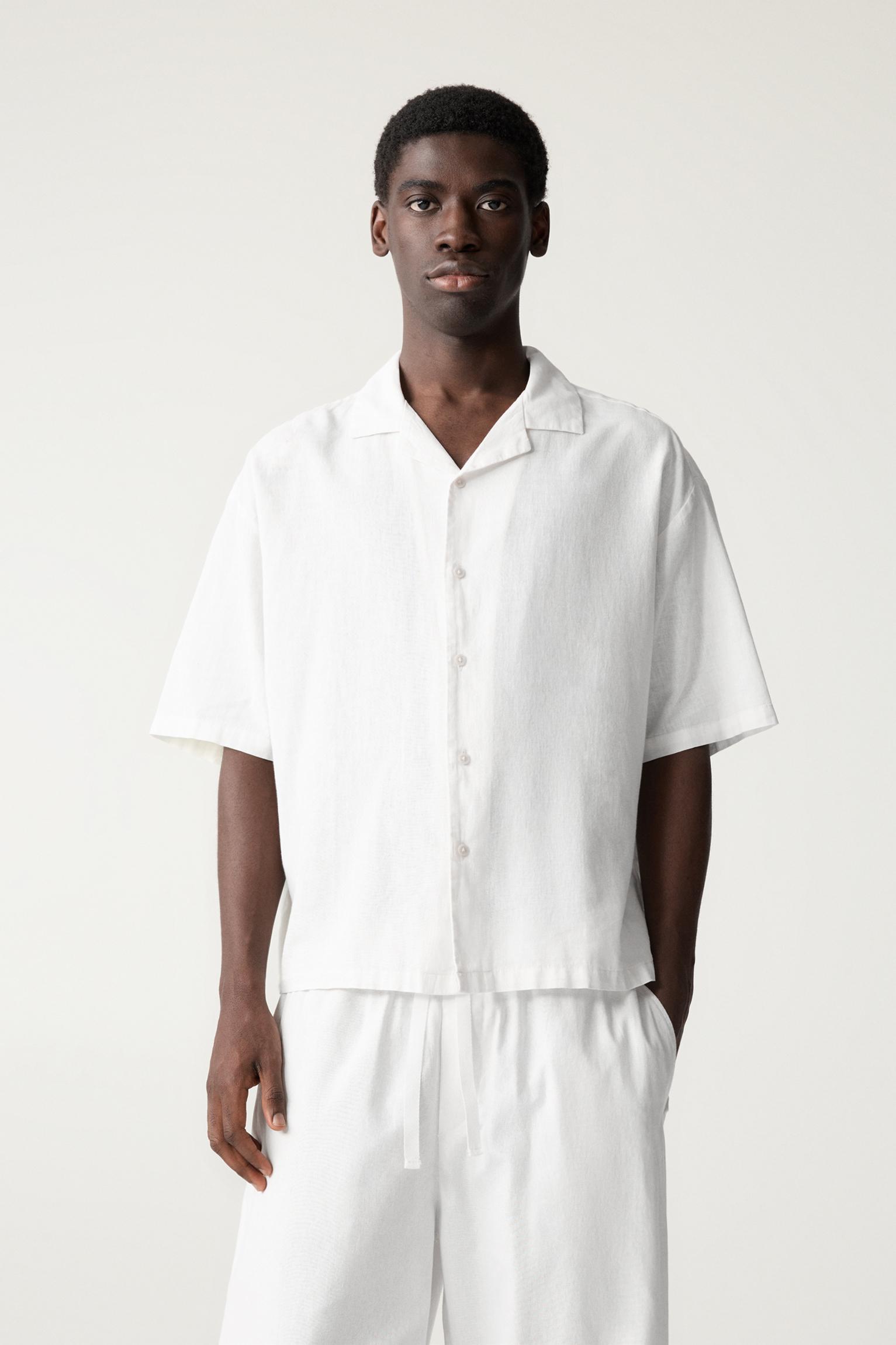 Short sleeve linen blend shirt Product Image