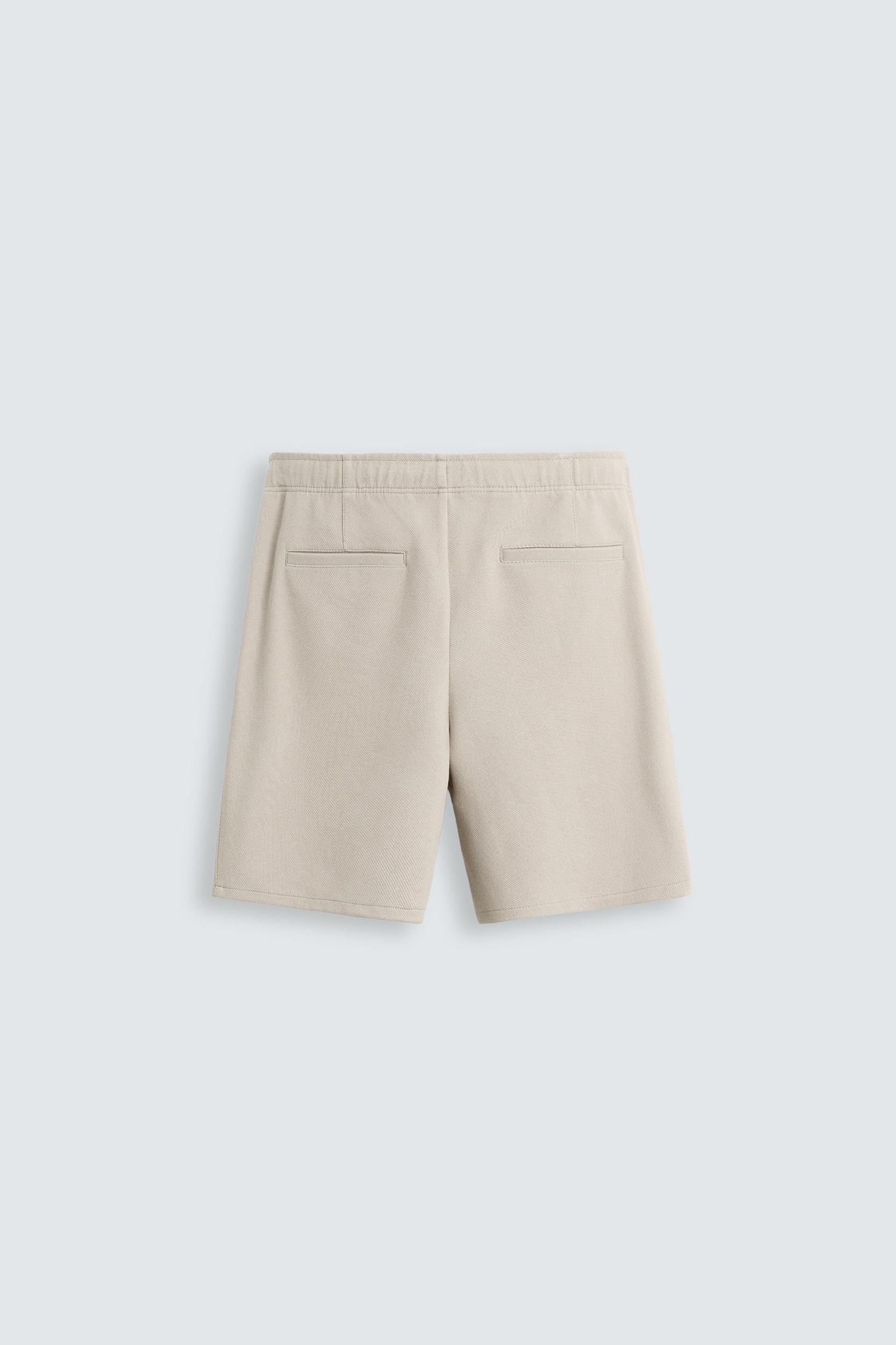 TEXTURED COMFORT SHORTS Product Image