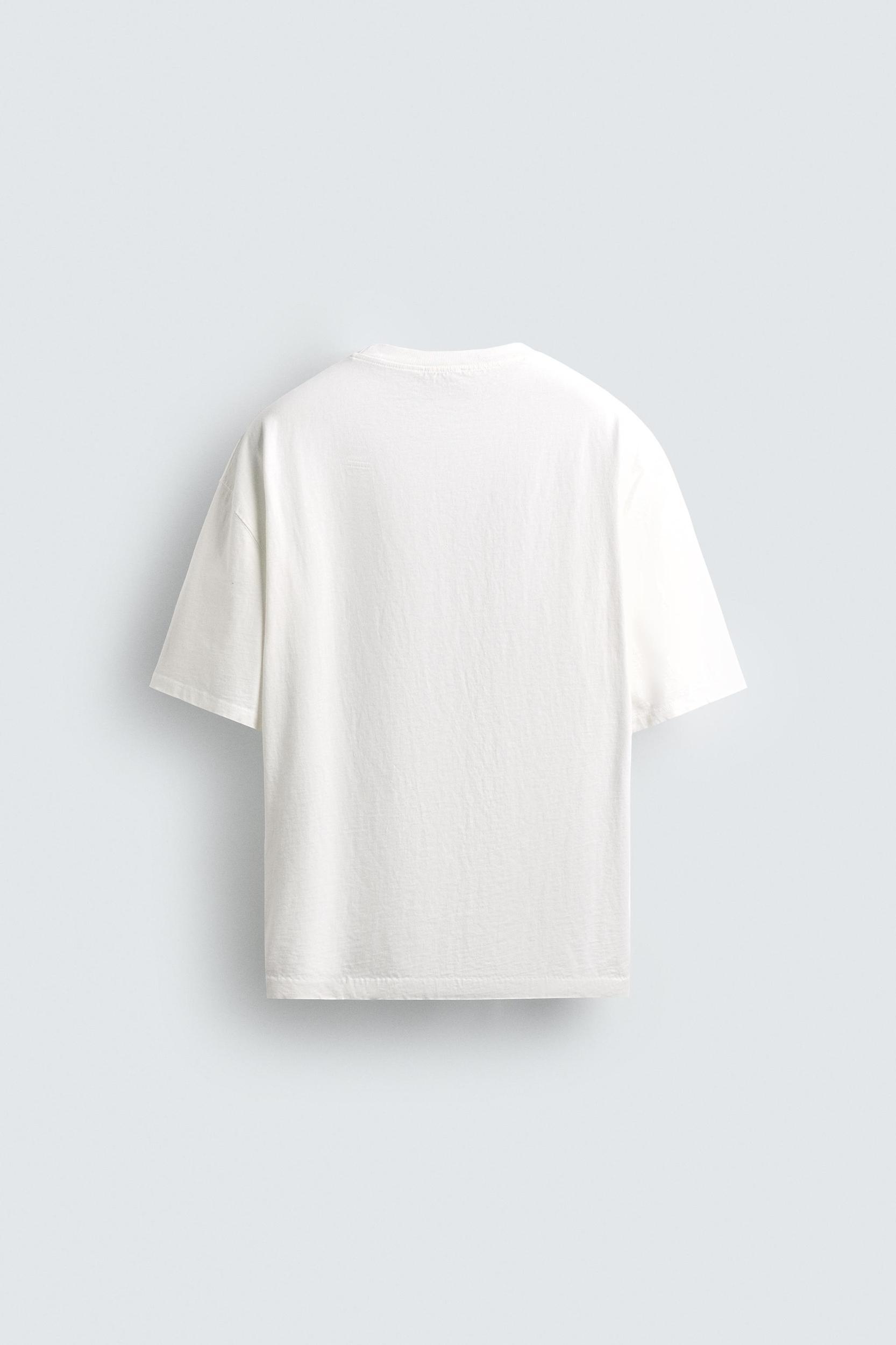 CONTRAST PRINT T-SHIRT Product Image