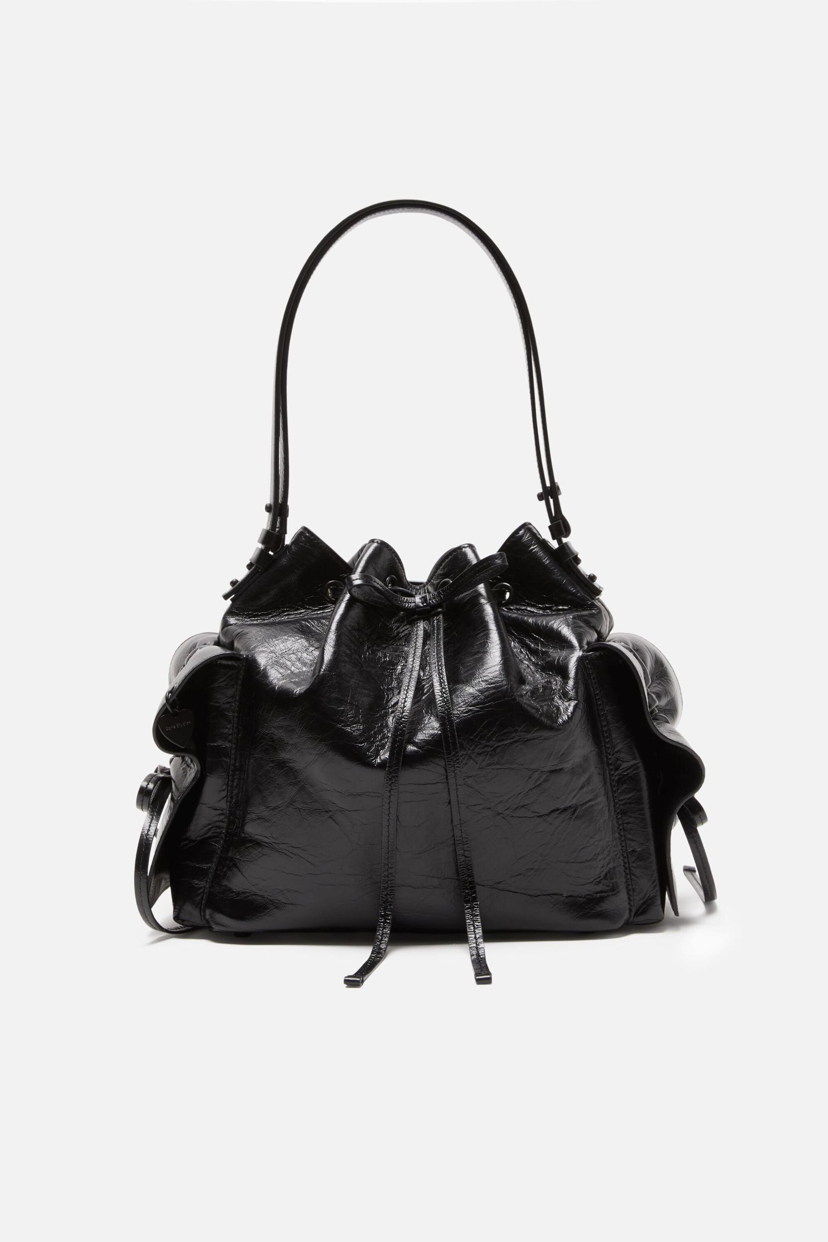 Multipocket bucket bag Product Image