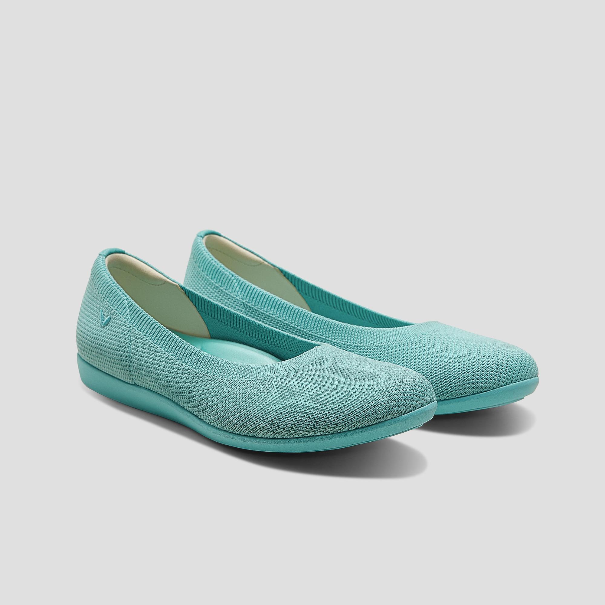 Water-Repellent Round-Toe Flats (Claire Walker) Product Image