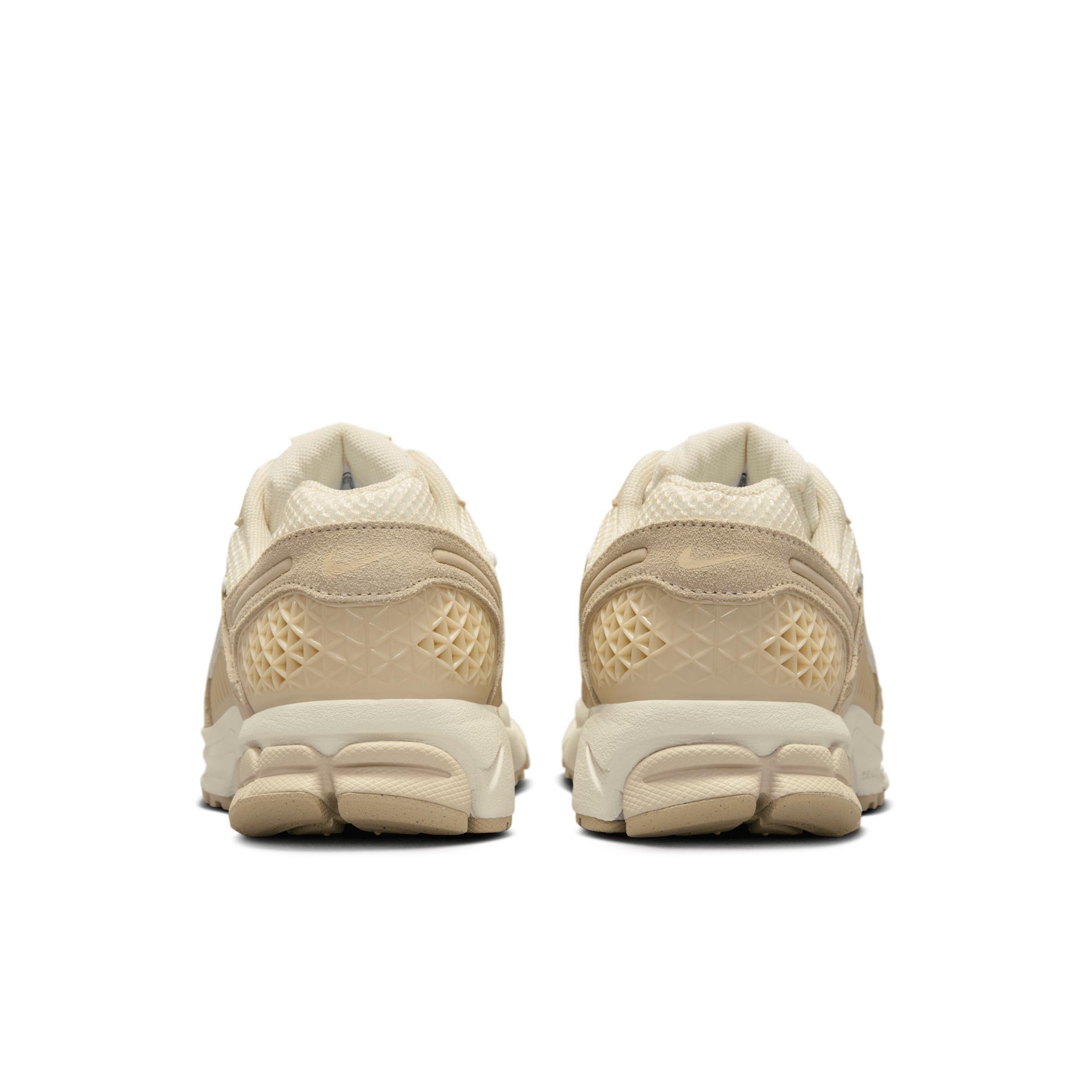 Nike Women's Zoom Vomero 5 Shoes Product Image