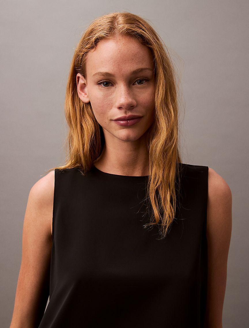 Solid Crewneck Shell Tank Product Image