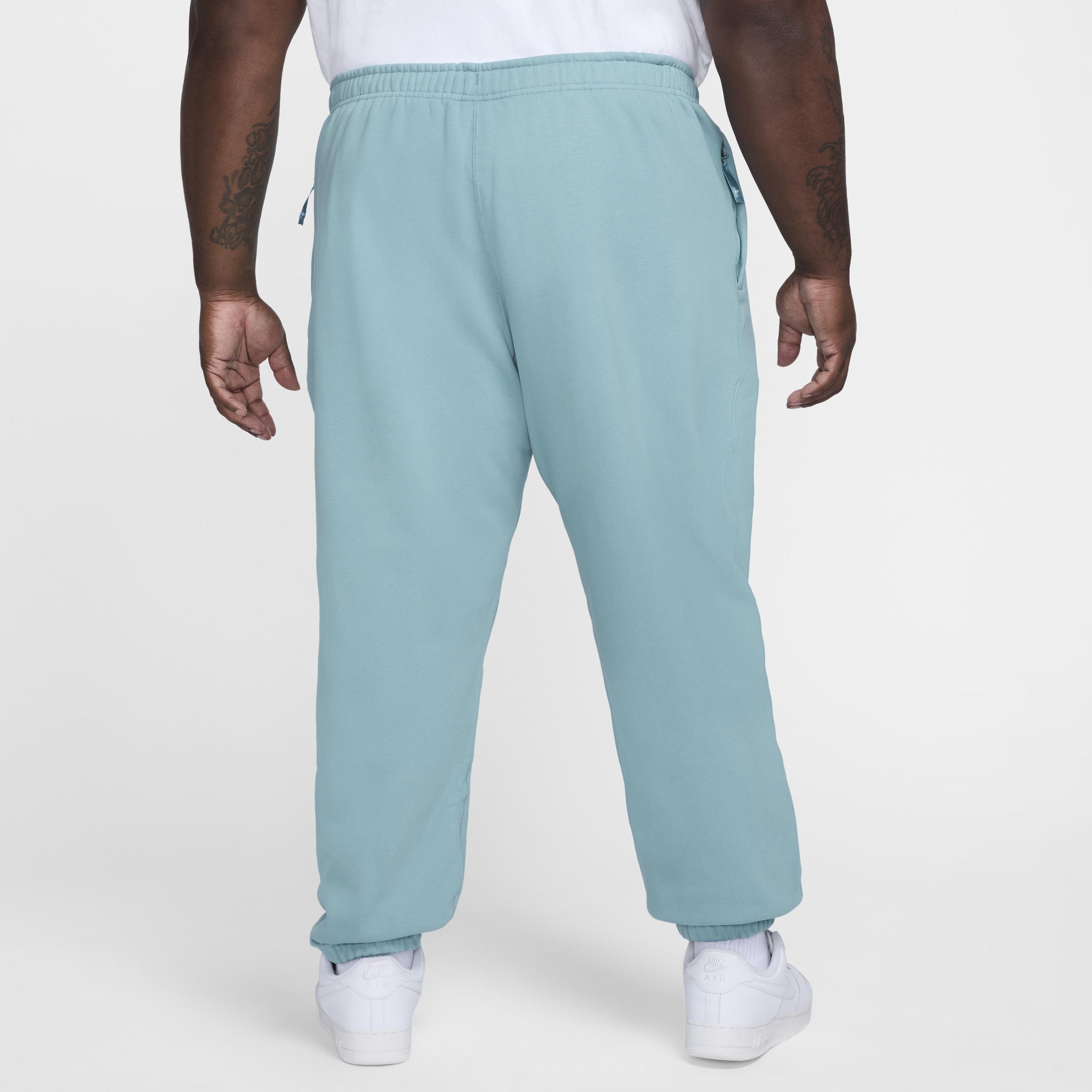 Nike Men's Solo Swoosh Fleece Pants Product Image