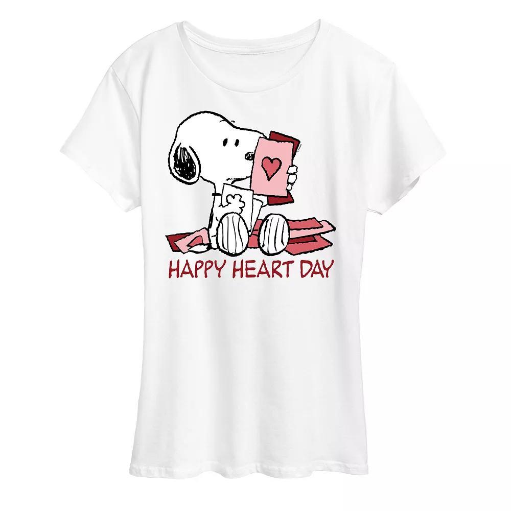 Women's Peanuts Snoopy Happy Heart Day Graphic Tee,  Product Image