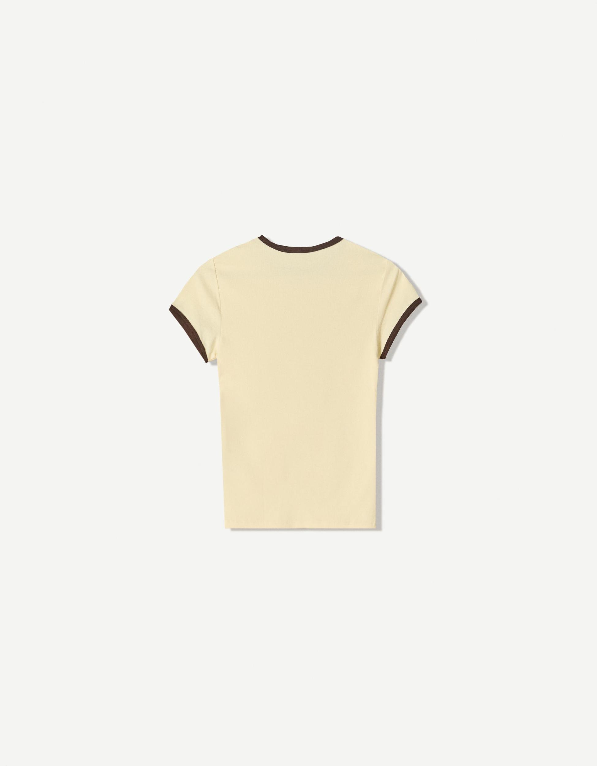 Short sleeve T-shirt with contrasting details Product Image