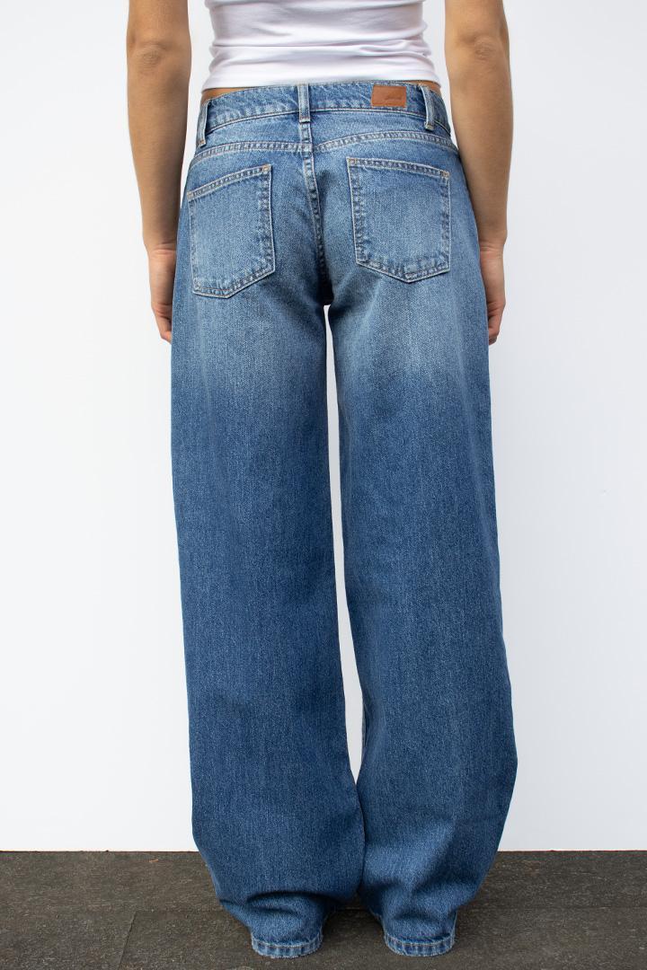 Low waist jeans Product Image