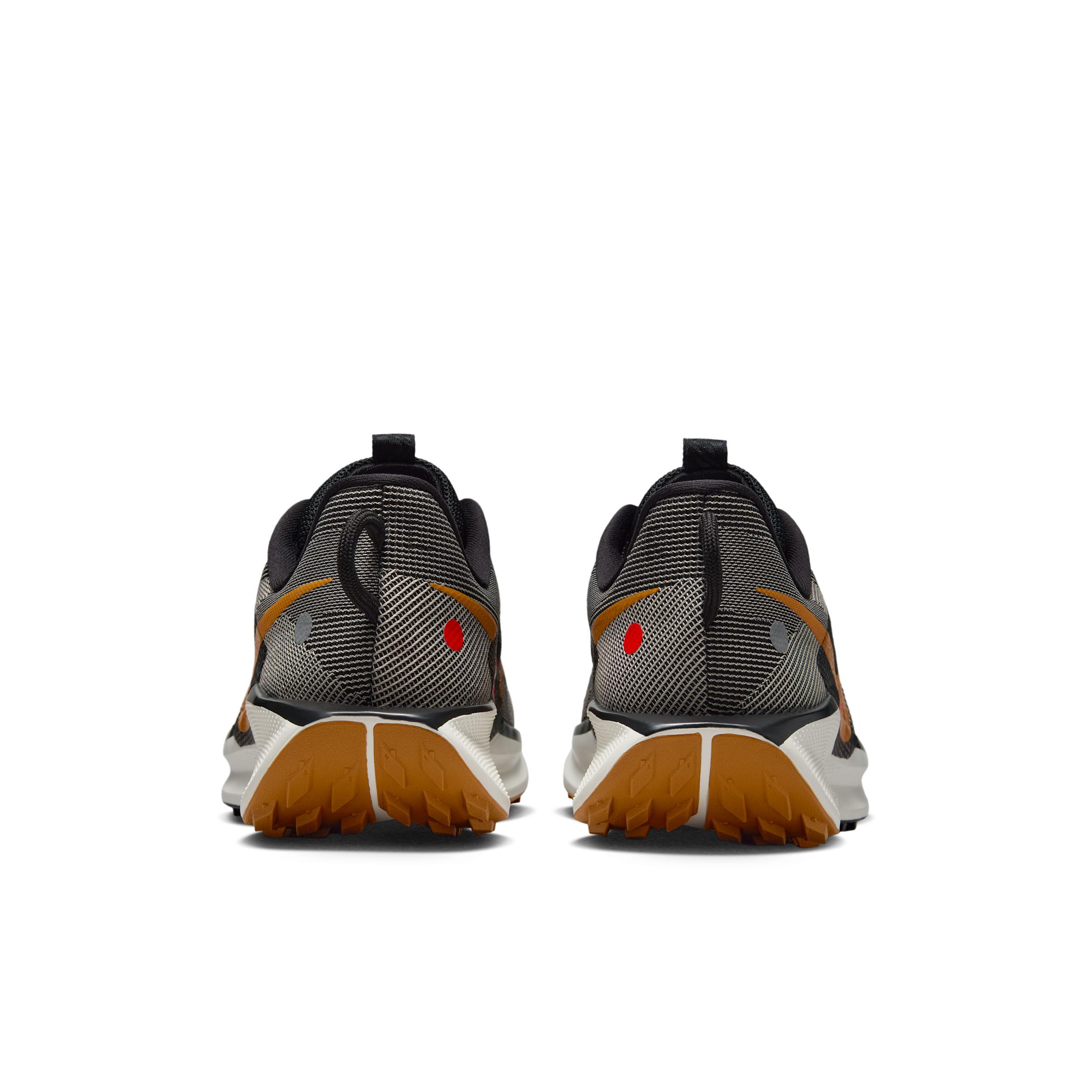 Nike Mens Pegasus Trail 5 Trail Running Shoes | DV3864-009 Product Image