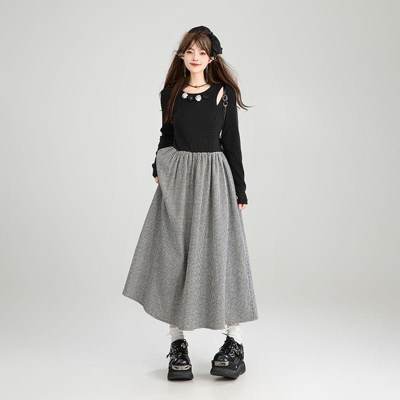 Long Sleeve Round Neck Cutout Plaid Panel Midi A-Line Dress Product Image