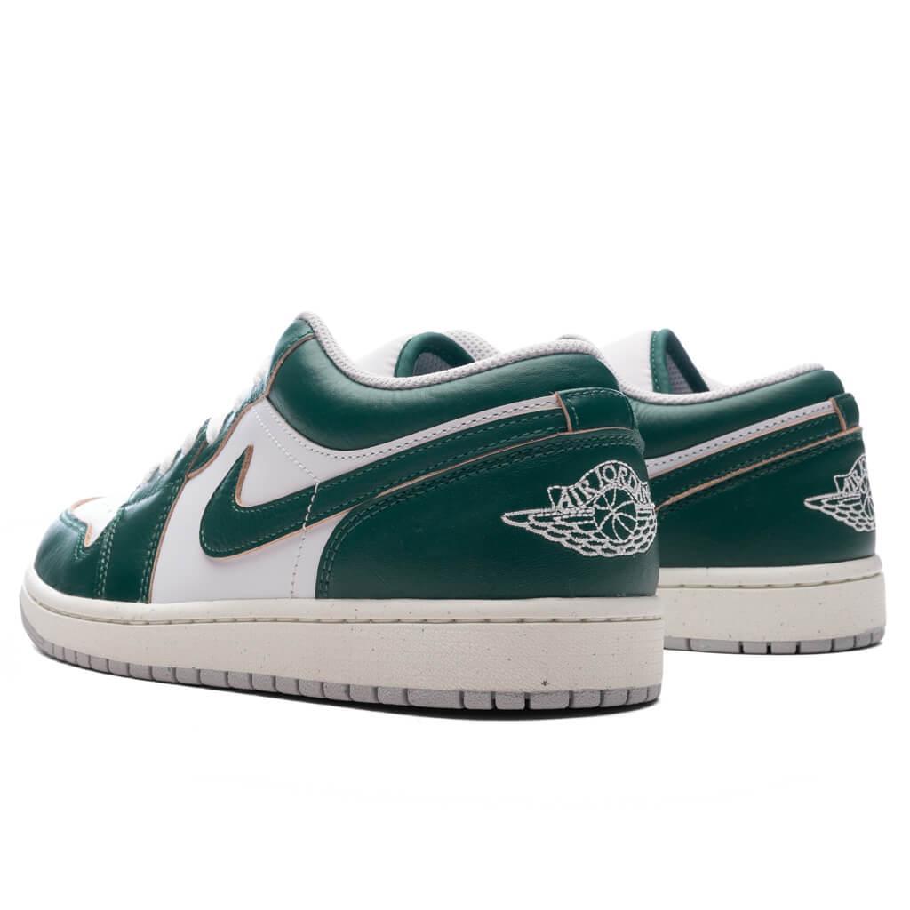 Air Jordan 1 Low SE - Oxidized Green/White/Sail Male Product Image