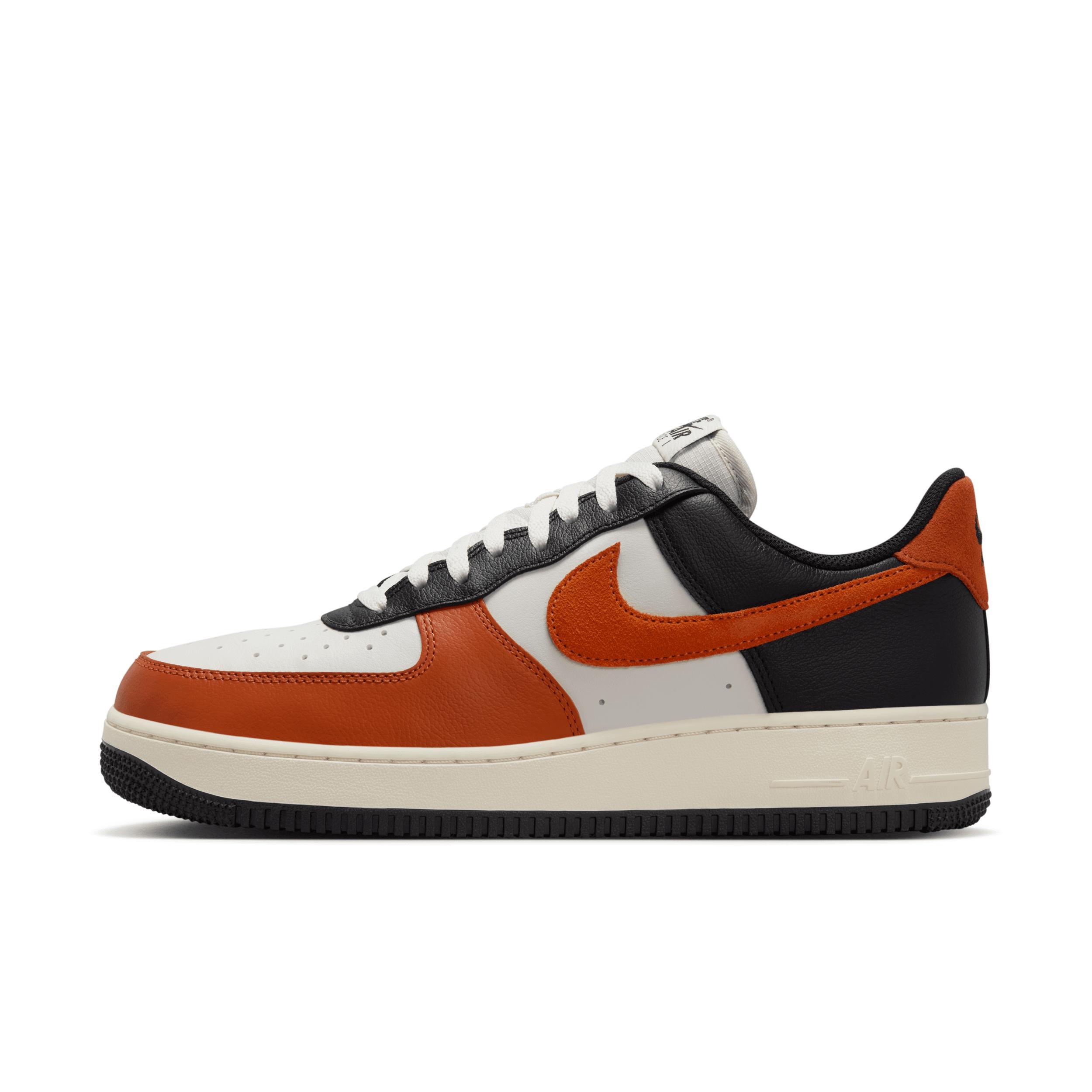 Mens Nike Air Force 1 07 LV8 Casual Shoes Product Image